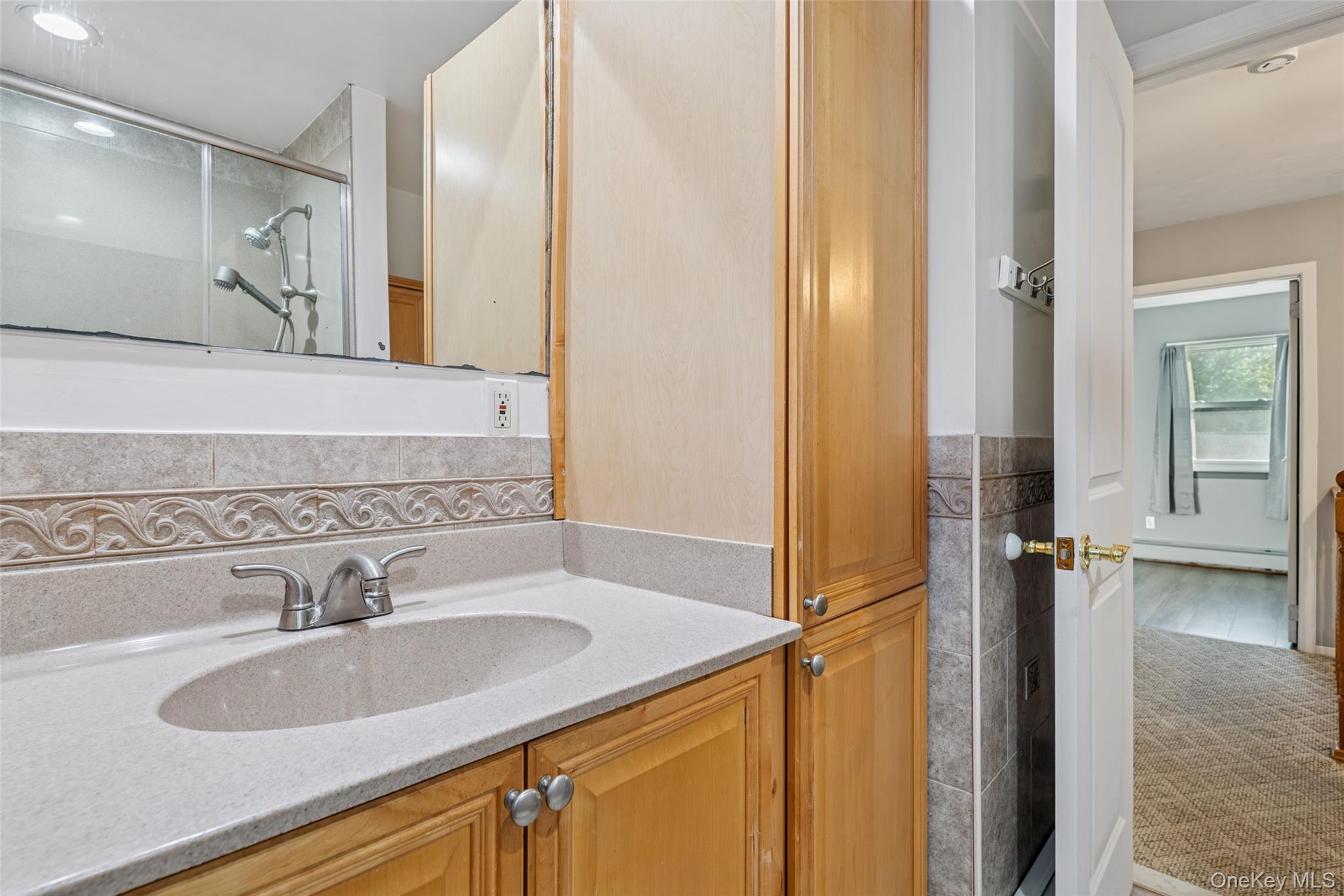 27 Parkridge Circle, Port Jefferson Station, NY 11776