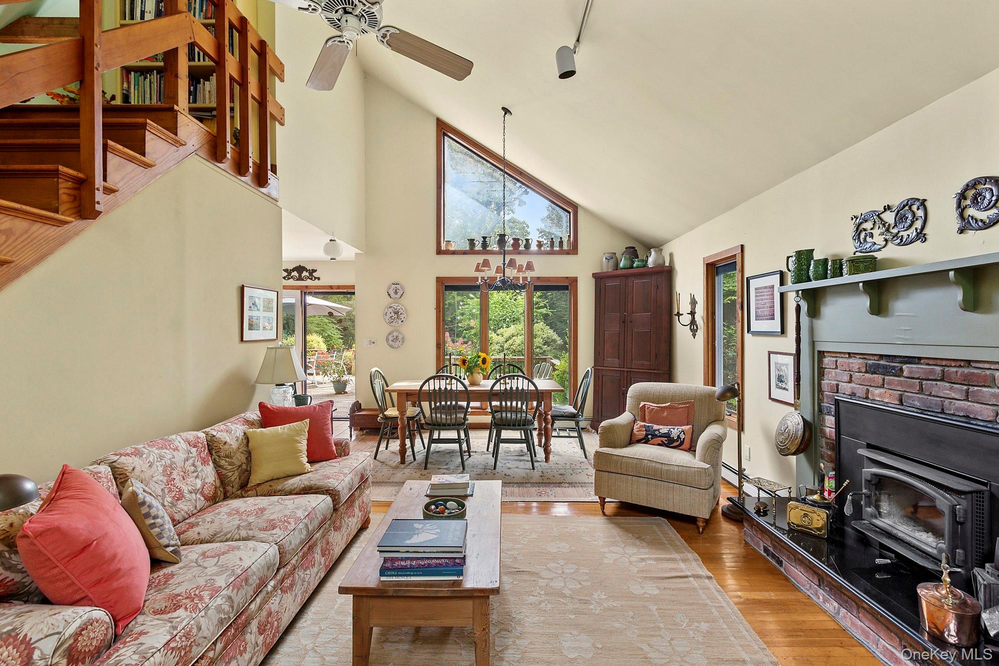 4528 Noyac Road, Sag Harbor, NY 11963