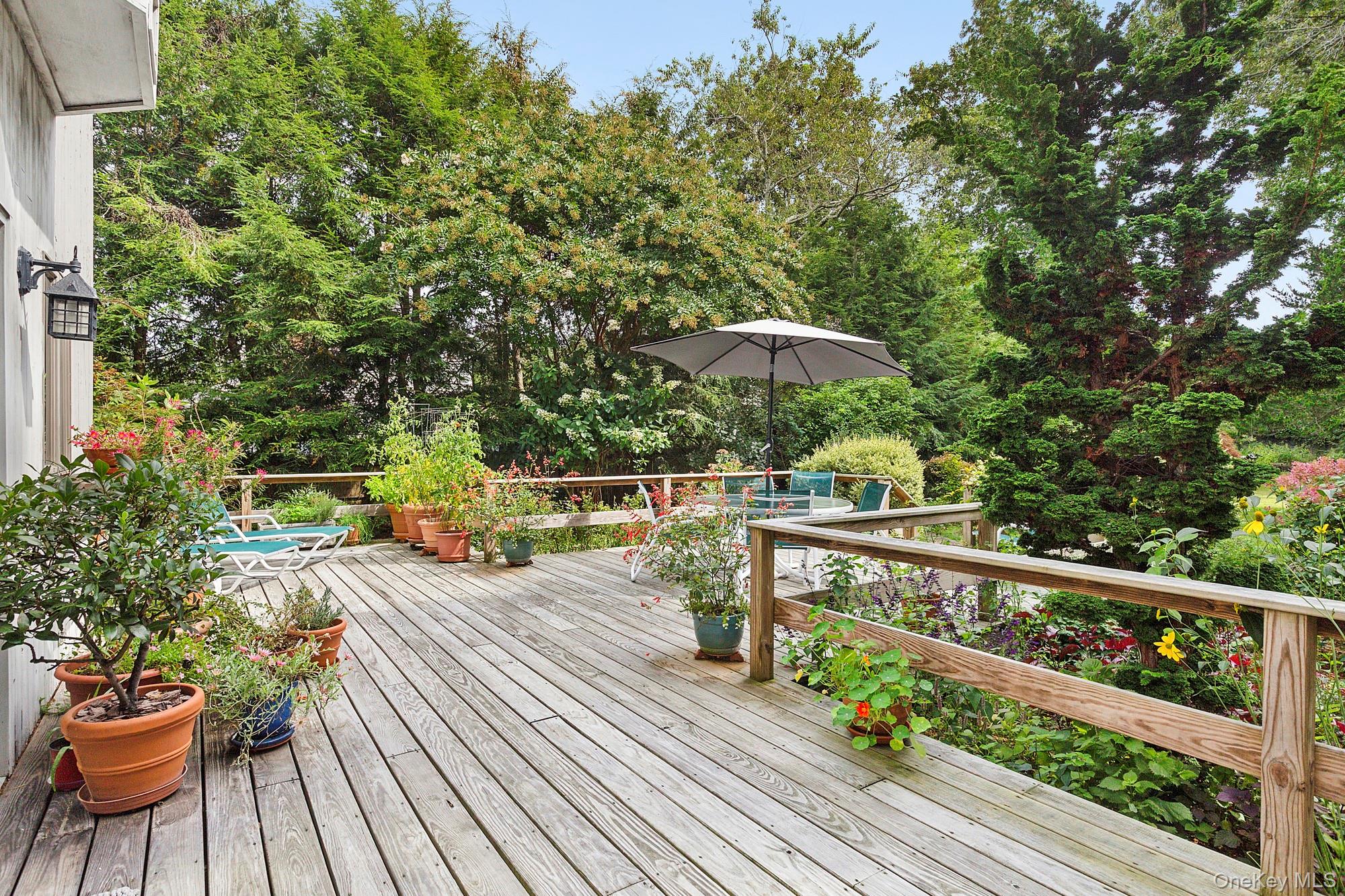 4528 Noyac Road, Sag Harbor, NY 11963
