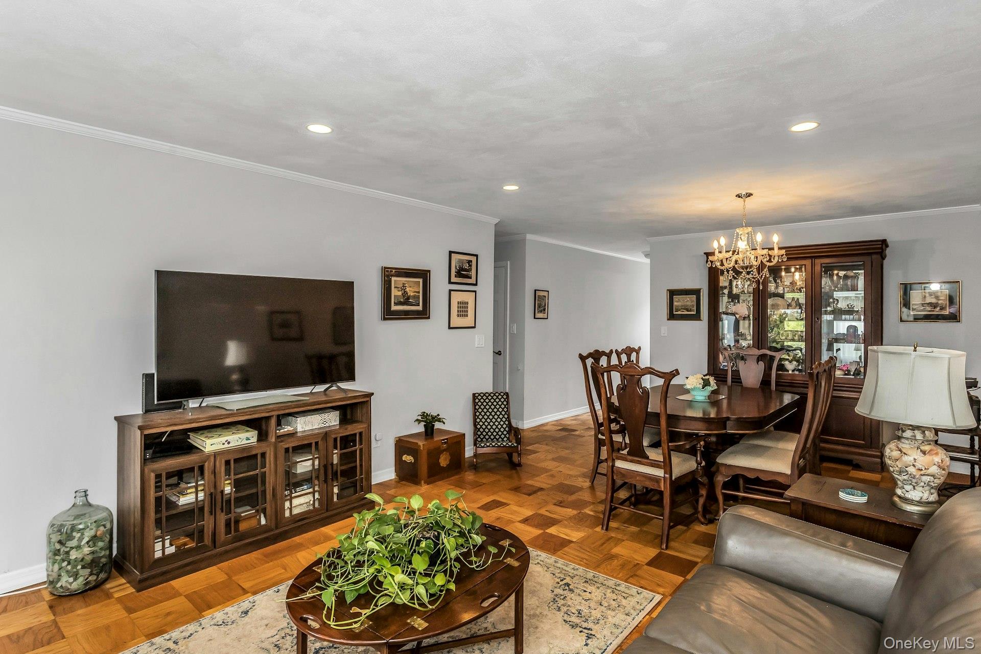 11 Harbour Lane # 1A, Oyster Bay, NY 11771