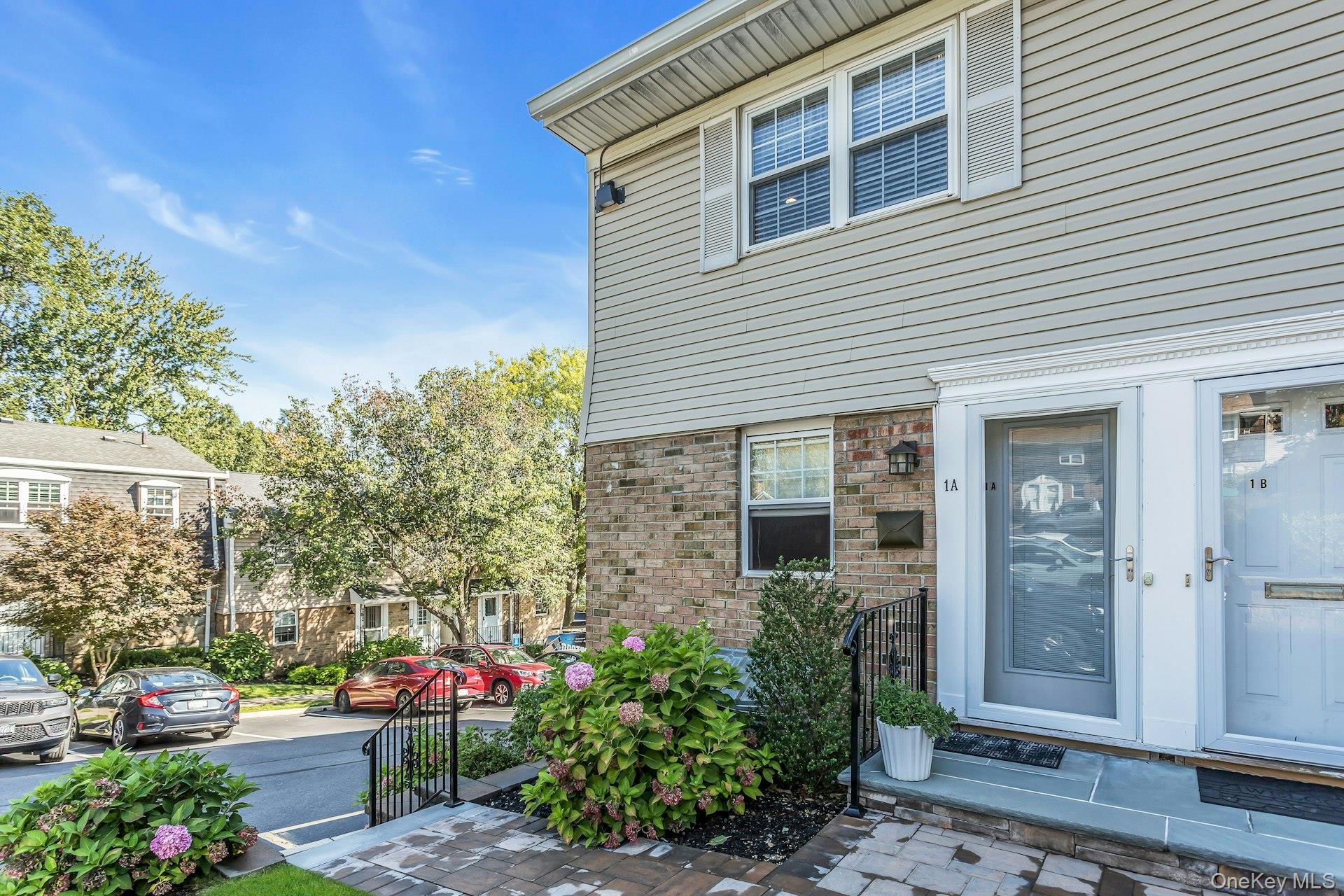 11 Harbour Lane # 1A, Oyster Bay, NY 11771