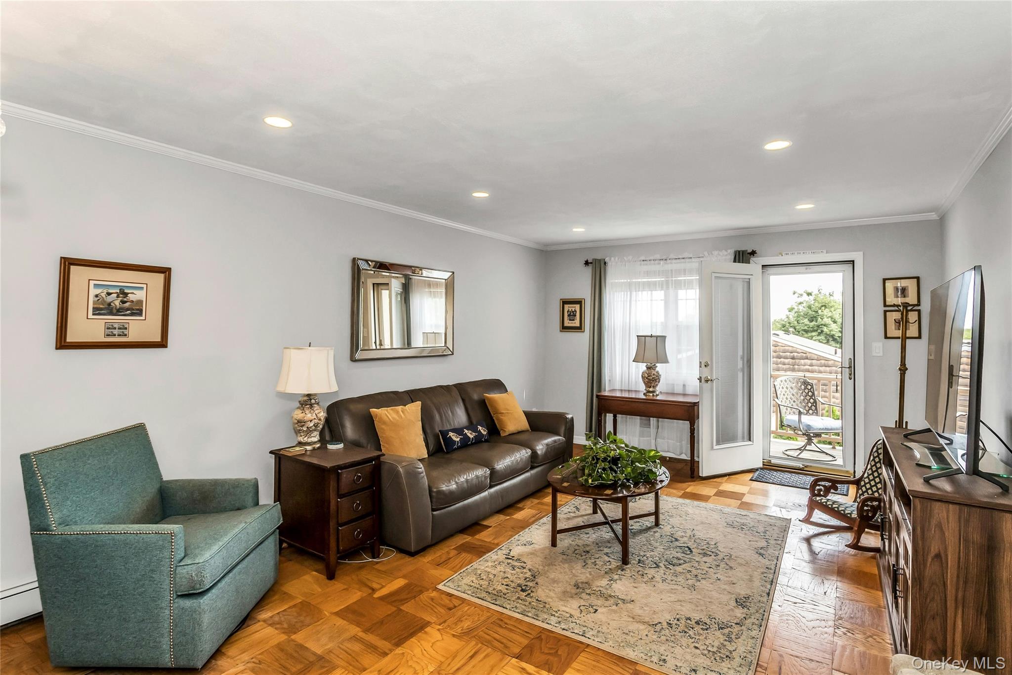 11 Harbour Lane # 1A, Oyster Bay, NY 11771