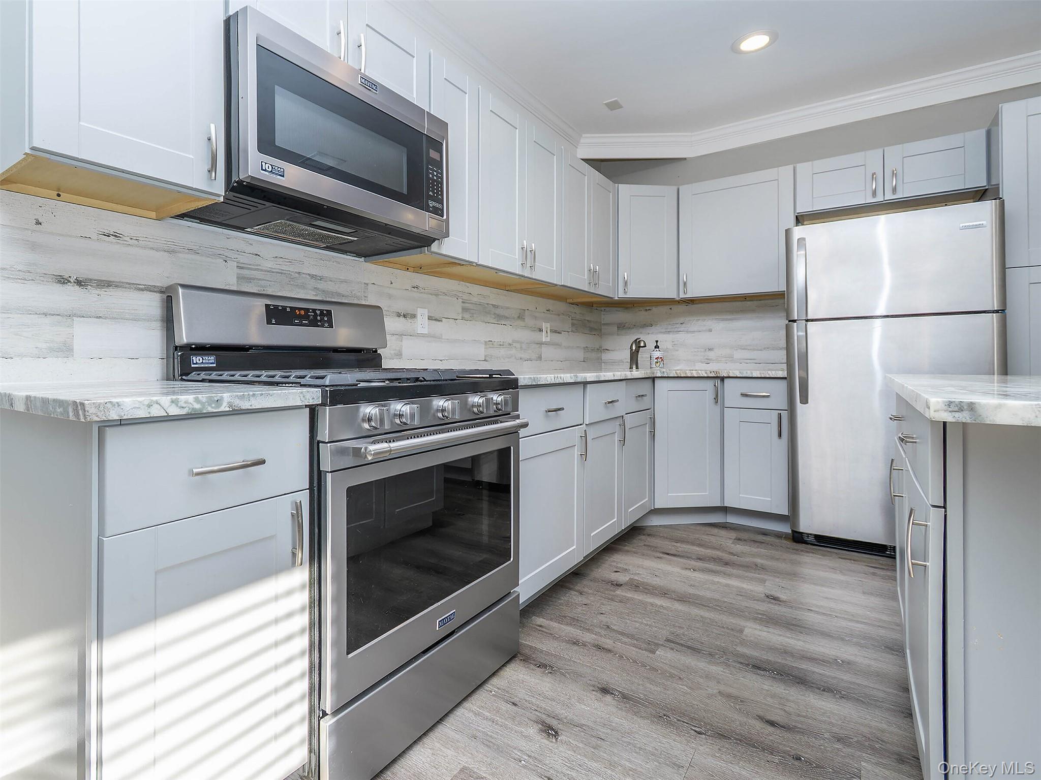 49 Glen Head Road # 2nd Floor, Glen Head, NY 11545