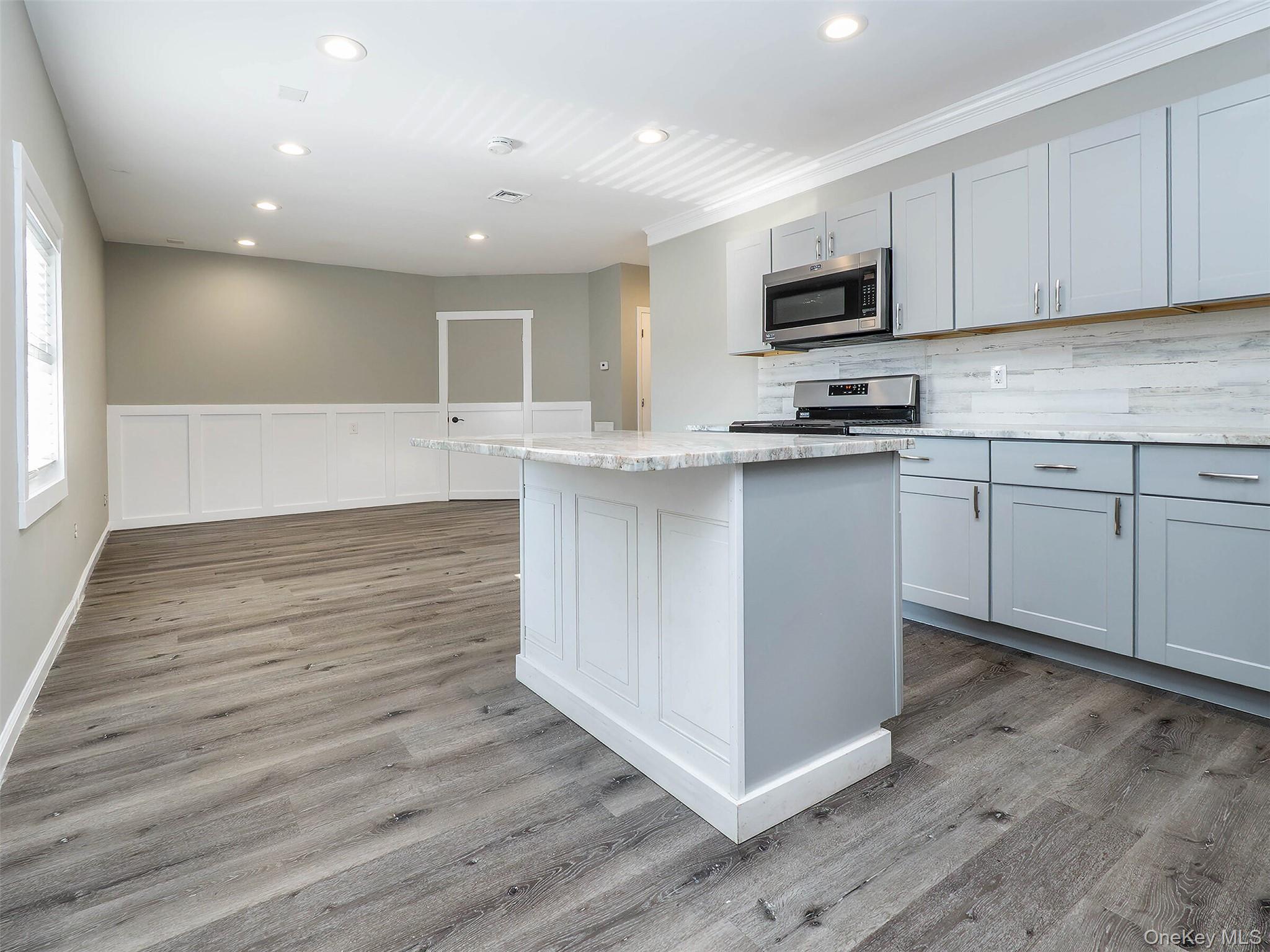 49 Glen Head Road # 2nd Floor, Glen Head, NY 11545