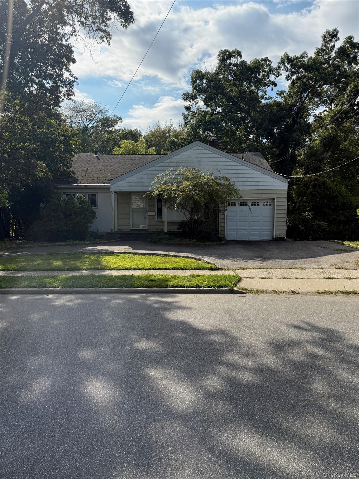 378 Lakeshore Boulevard, Massapequa Park, NY 11762