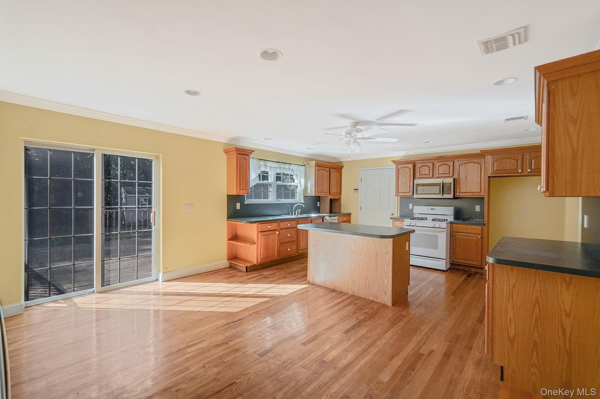 51 Gaetano Lane N, Coram, NY 11727