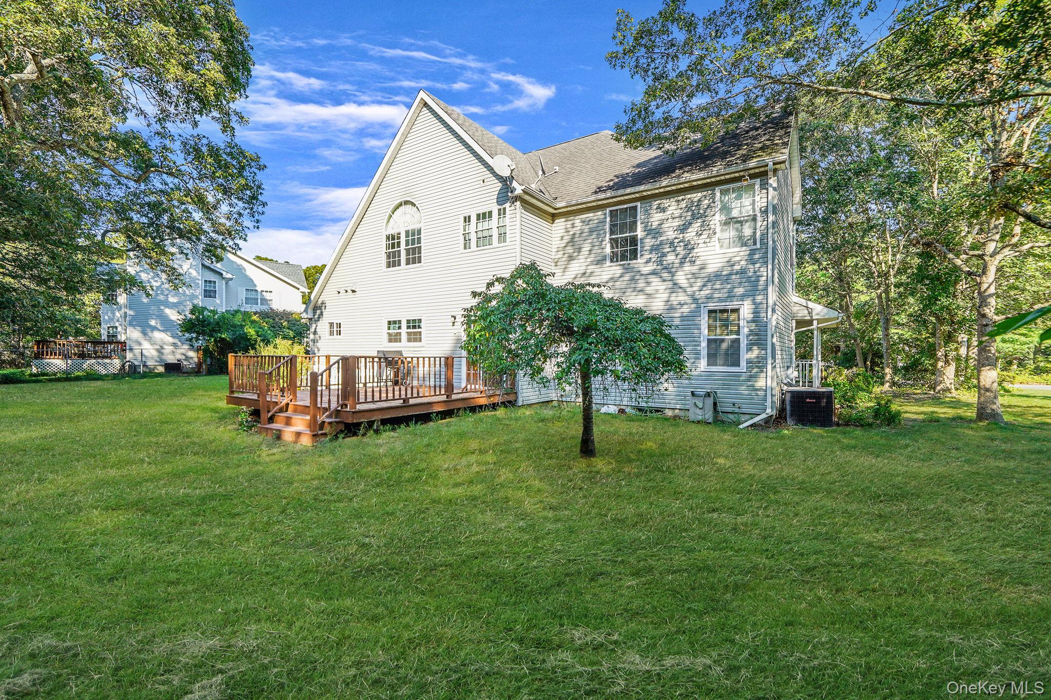 51 Gaetano Lane N, Coram, NY 11727