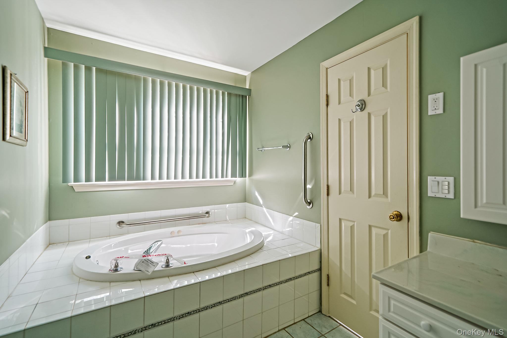 51 Gaetano Lane N, Coram, NY 11727