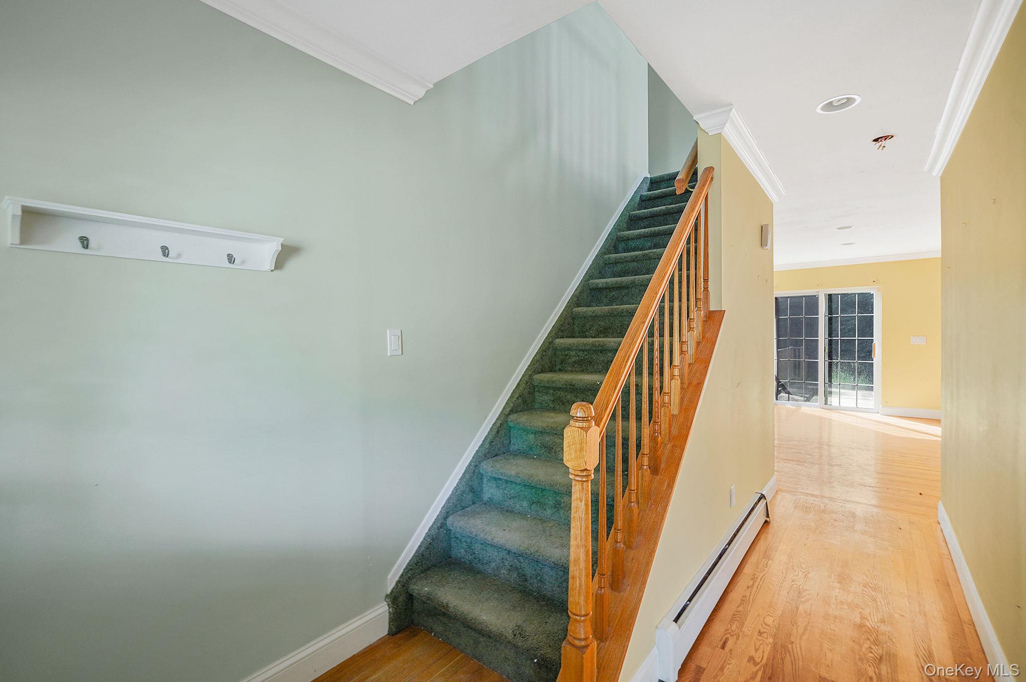 51 Gaetano Lane N, Coram, NY 11727