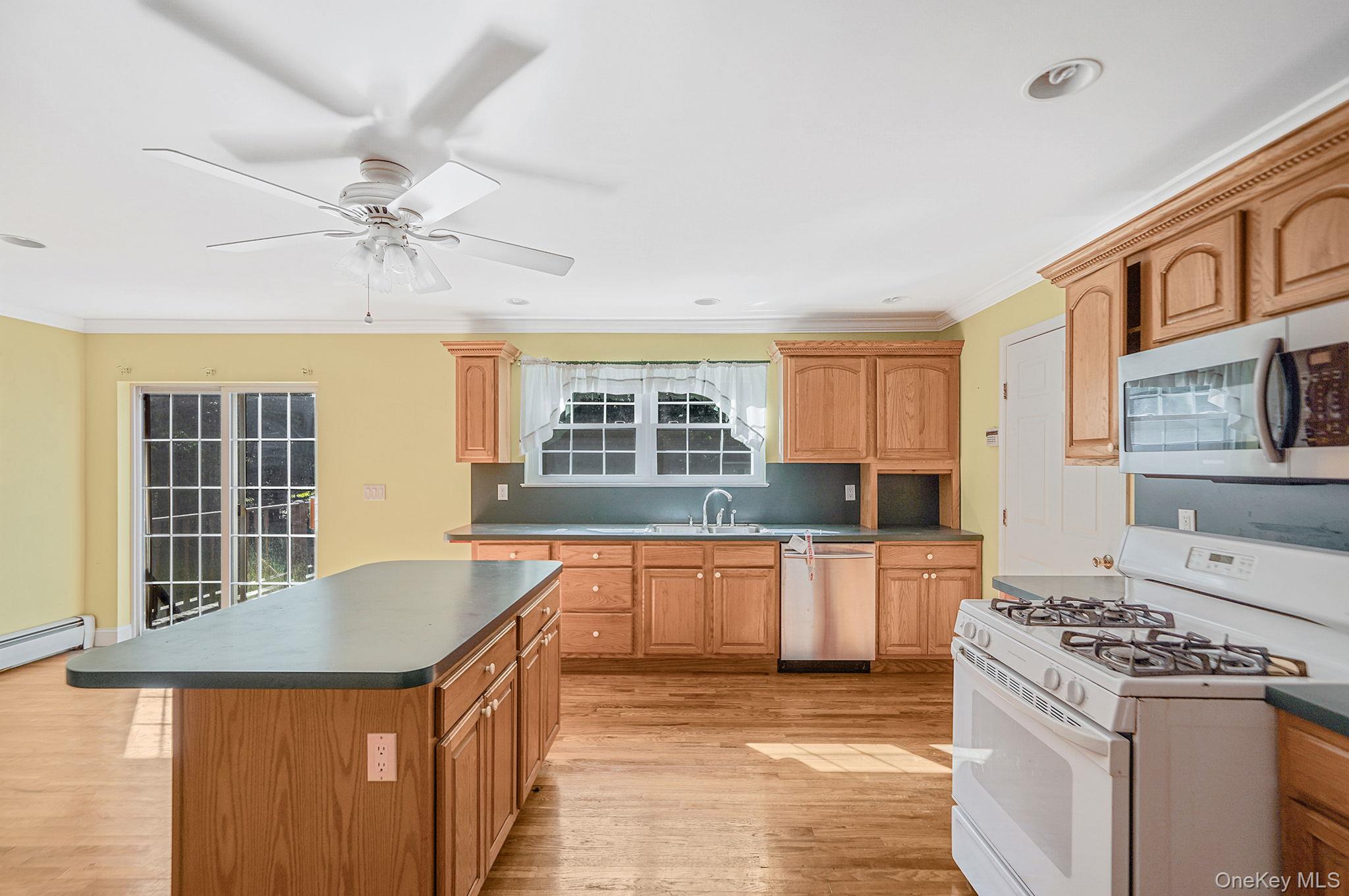 51 Gaetano Lane N, Coram, NY 11727