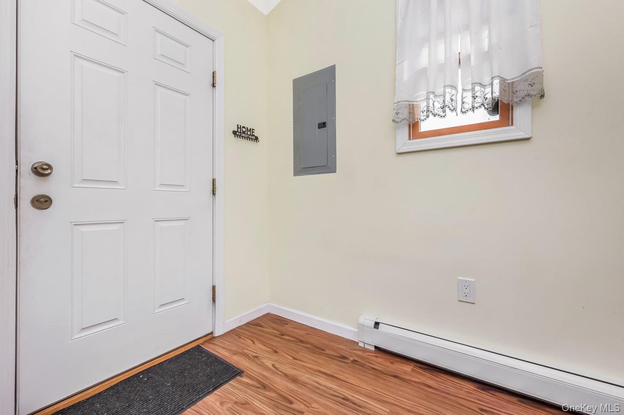 116 Frank Ct Court, Brooklyn, NY 11229