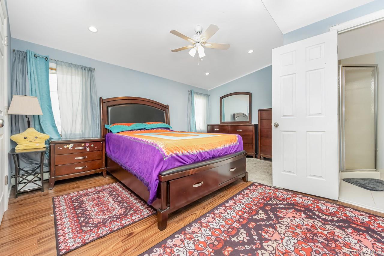 116 Frank Ct Court, Brooklyn, NY 11229