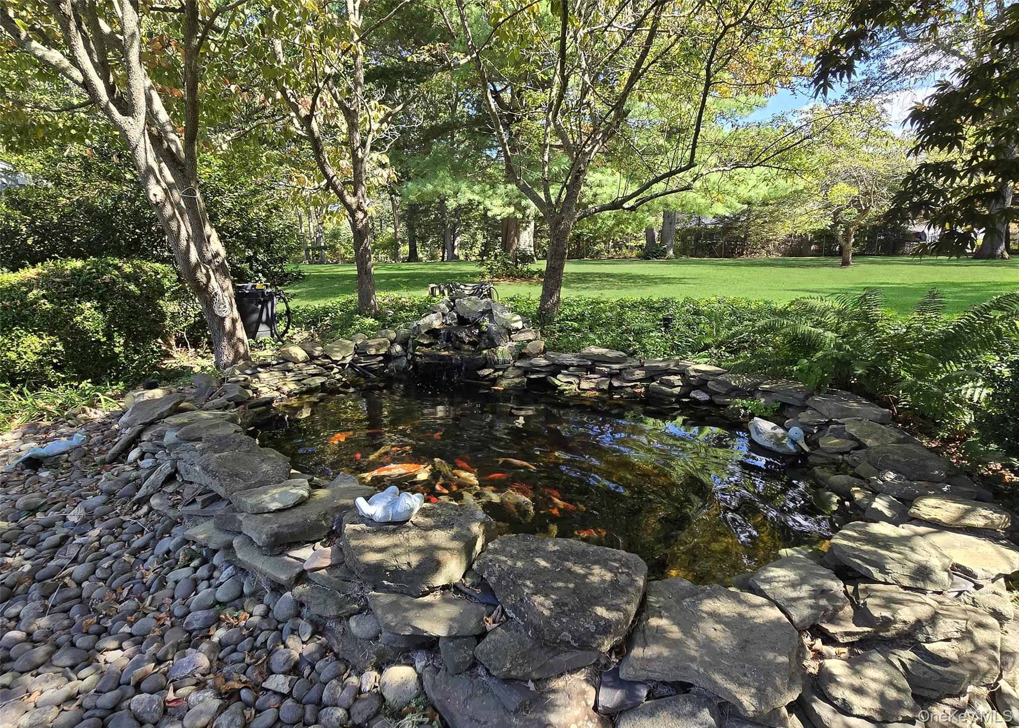 30 Elizabeth Way, Ridge, NY 11961