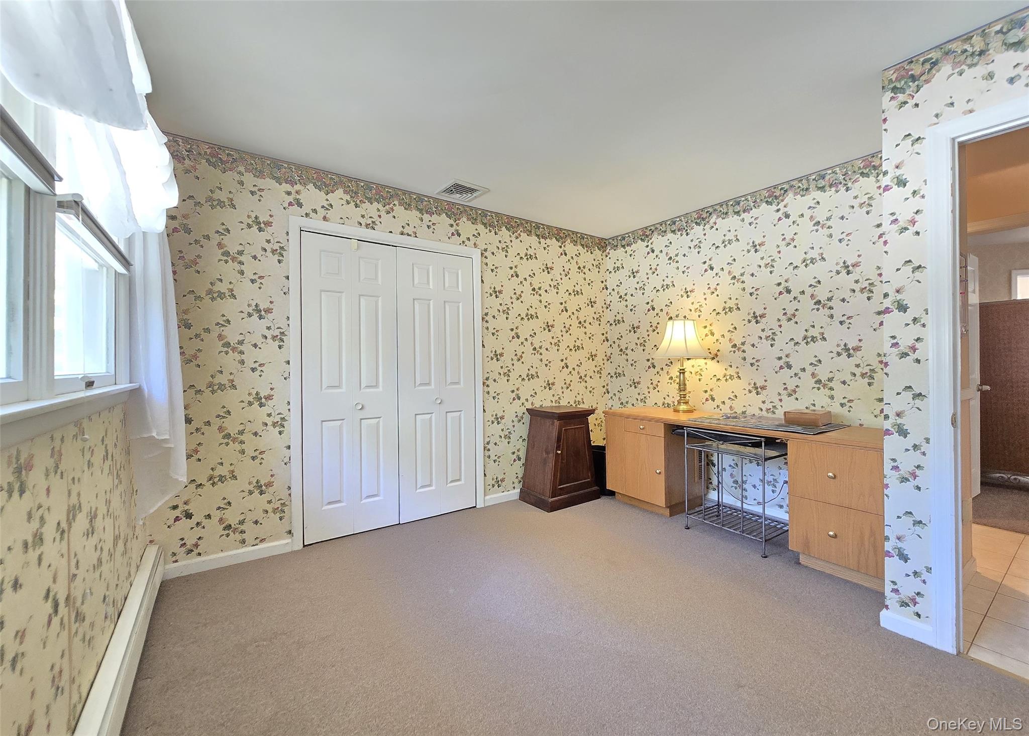 30 Elizabeth Way, Ridge, NY 11961