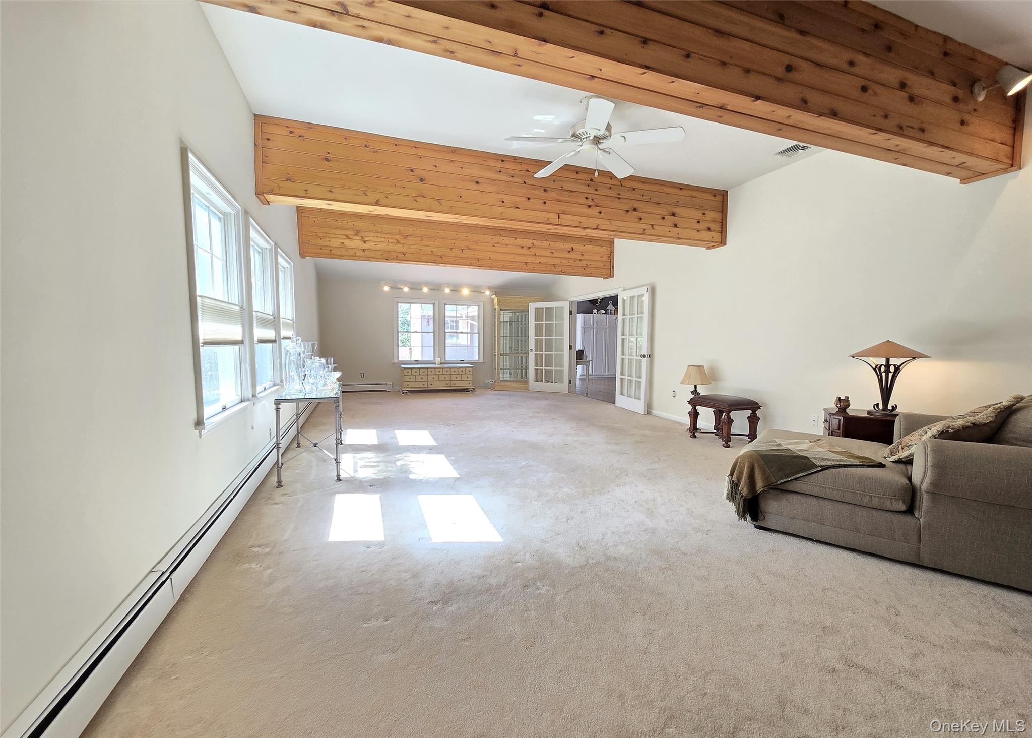 30 Elizabeth Way, Ridge, NY 11961