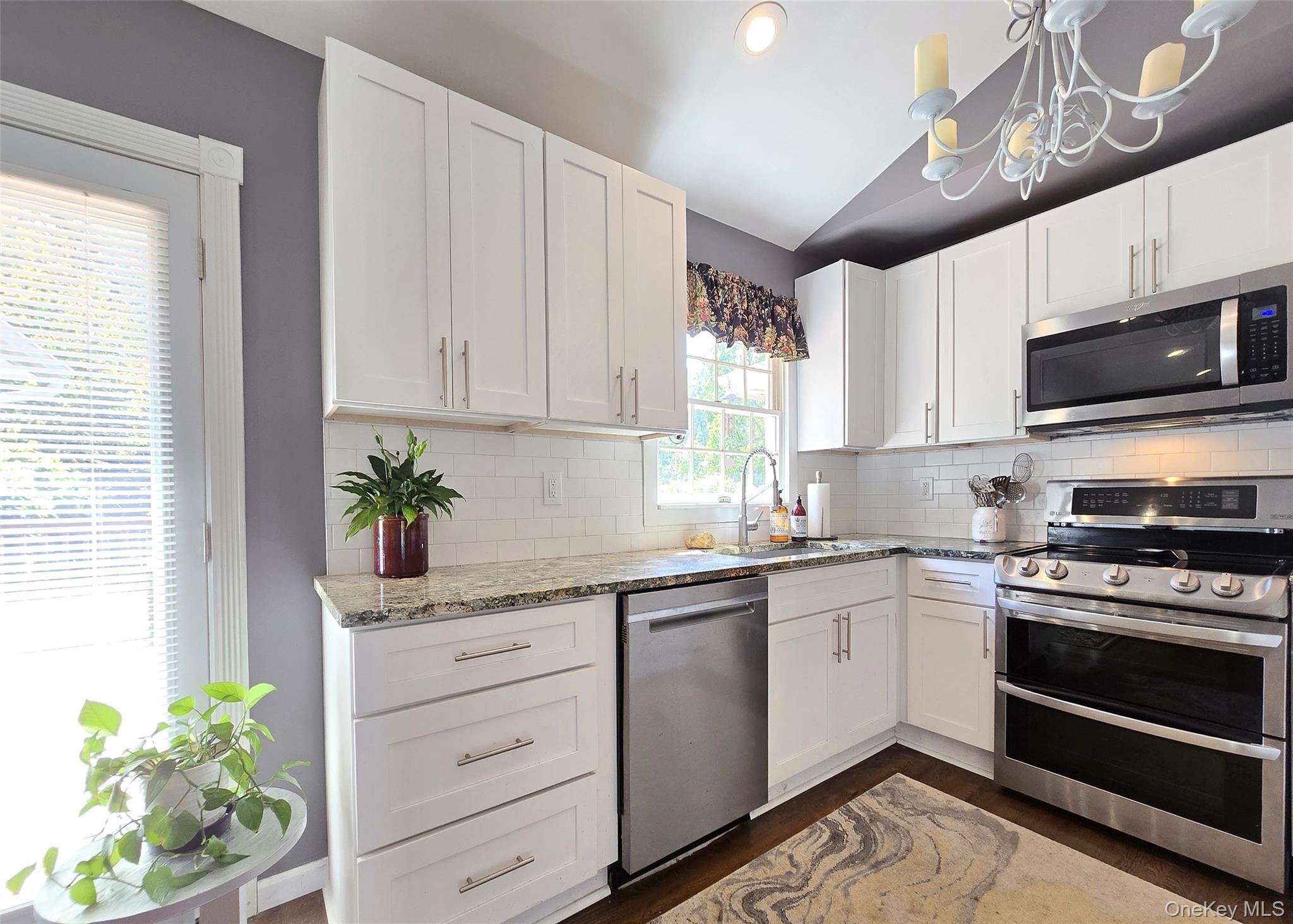 30 Elizabeth Way, Ridge, NY 11961