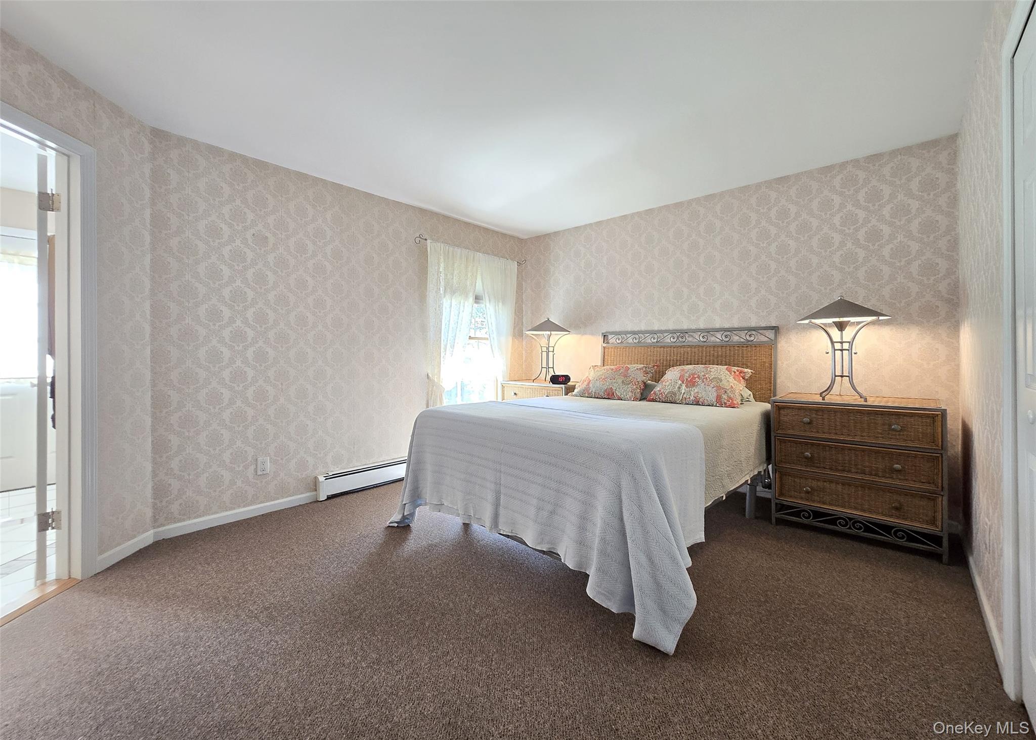 30 Elizabeth Way, Ridge, NY 11961