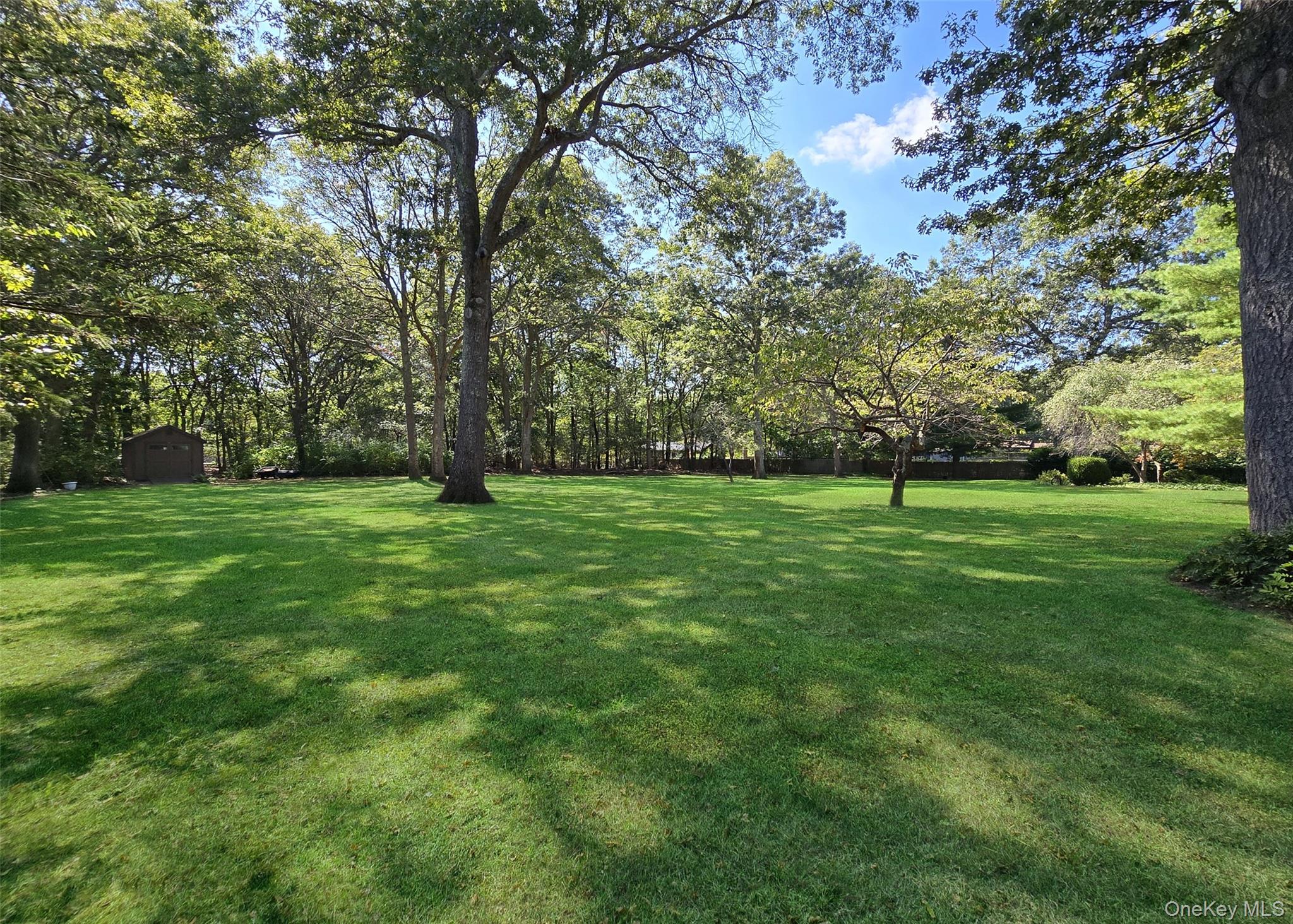 30 Elizabeth Way, Ridge, NY 11961