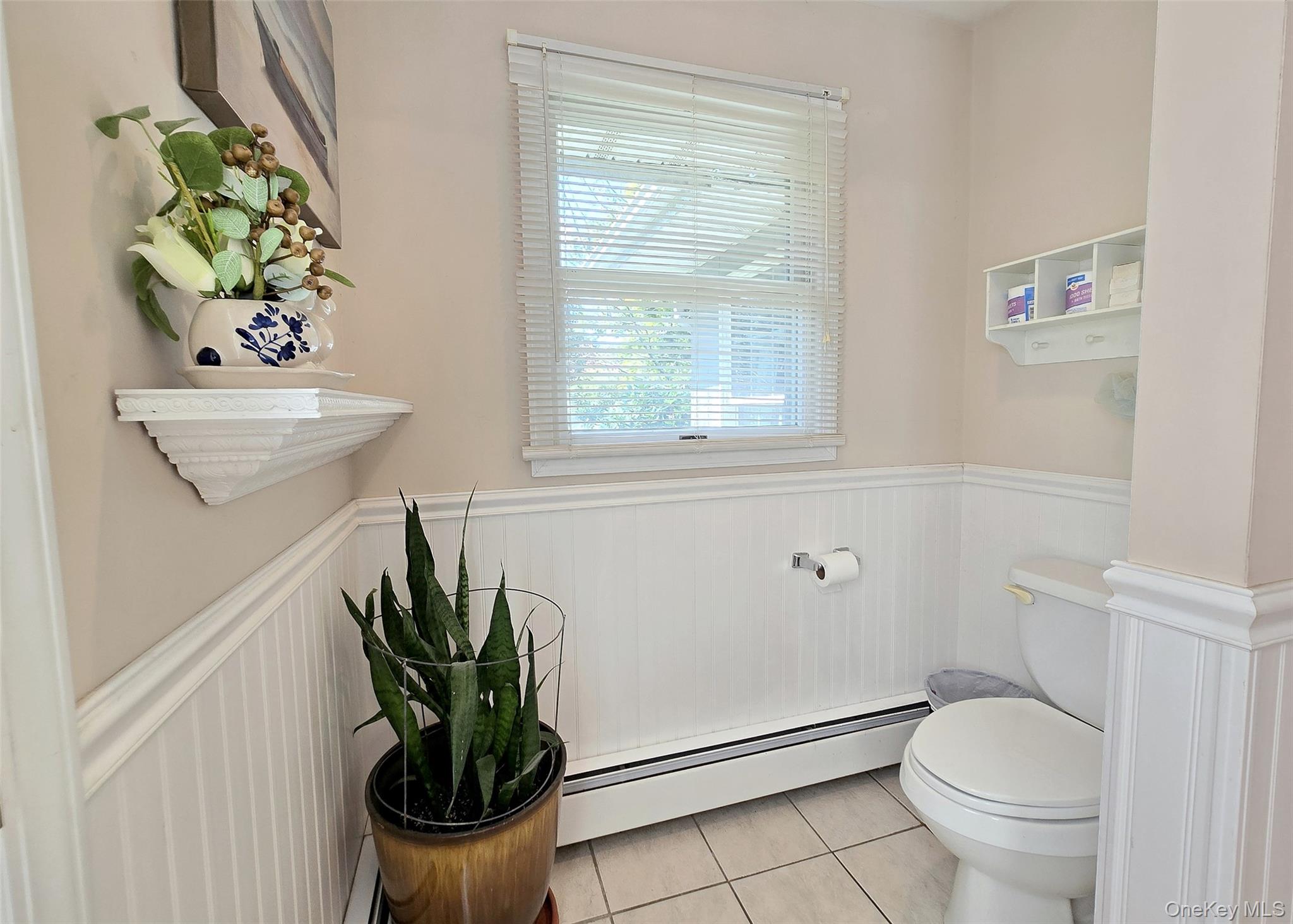 30 Elizabeth Way, Ridge, NY 11961