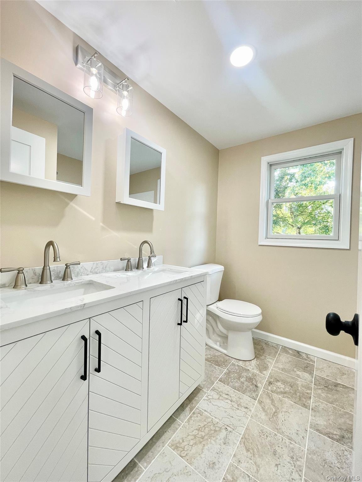 5 Bordens Road, Johnson, NY 10933