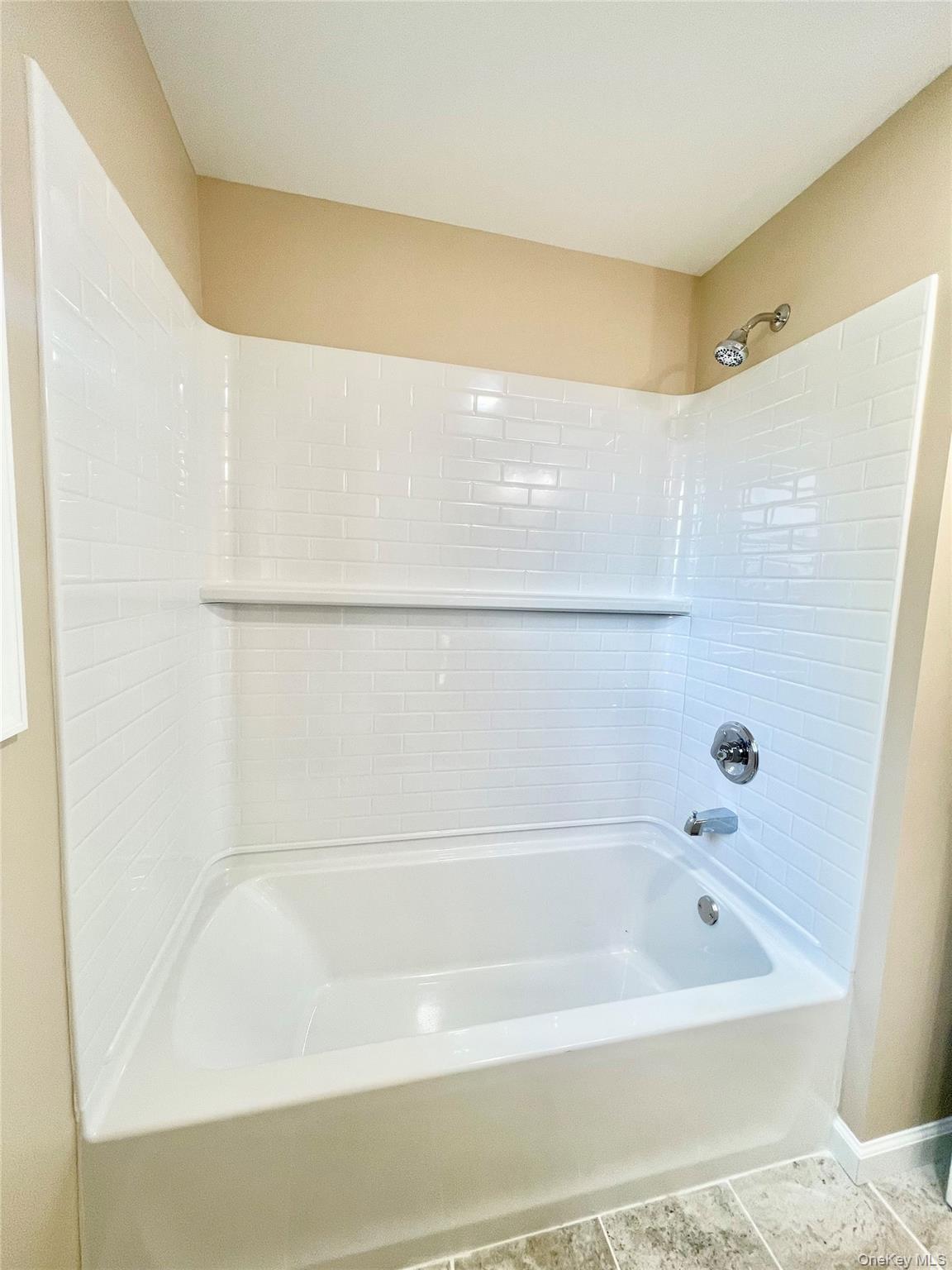 5 Bordens Road, Johnson, NY 10933