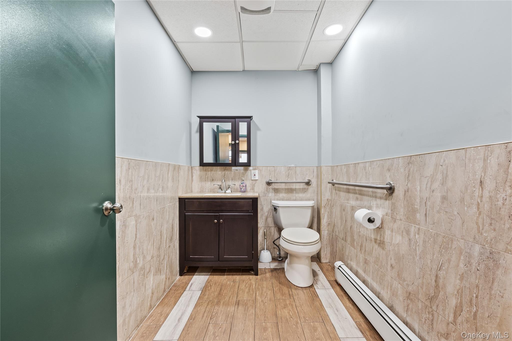 120 S 2nd Street, New Hyde Park, NY 11040