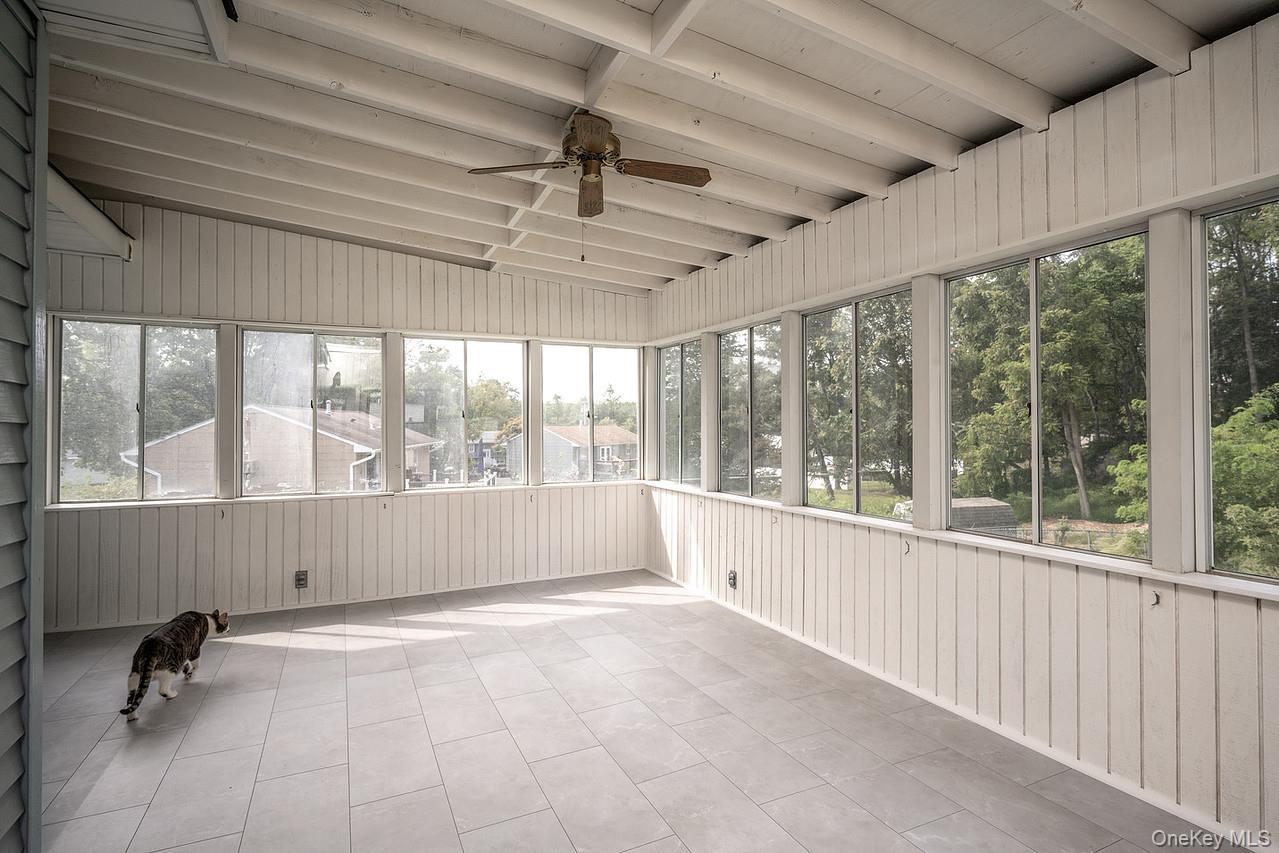 72 Cardinal Drive, Poughkeepsie, NY 12601