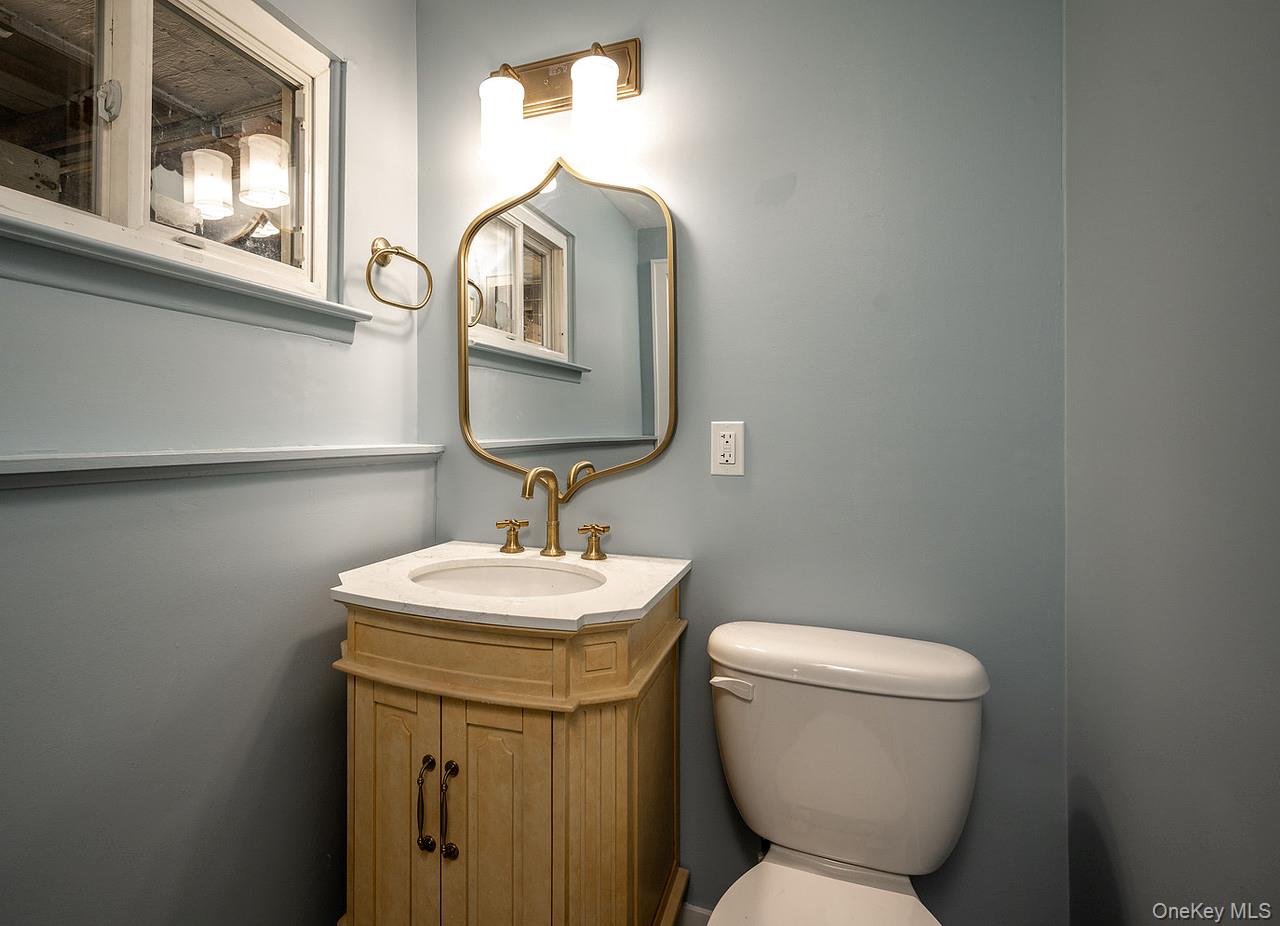 72 Cardinal Drive, Poughkeepsie, NY 12601