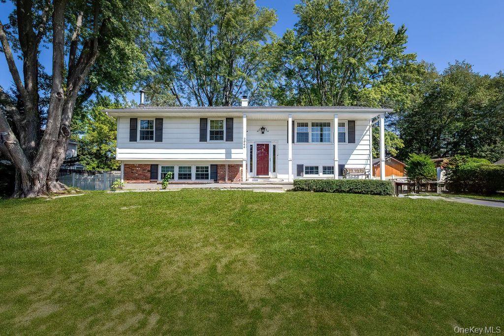 2944 Saddle Ridge Drive, Yorktown Heights, NY 10598