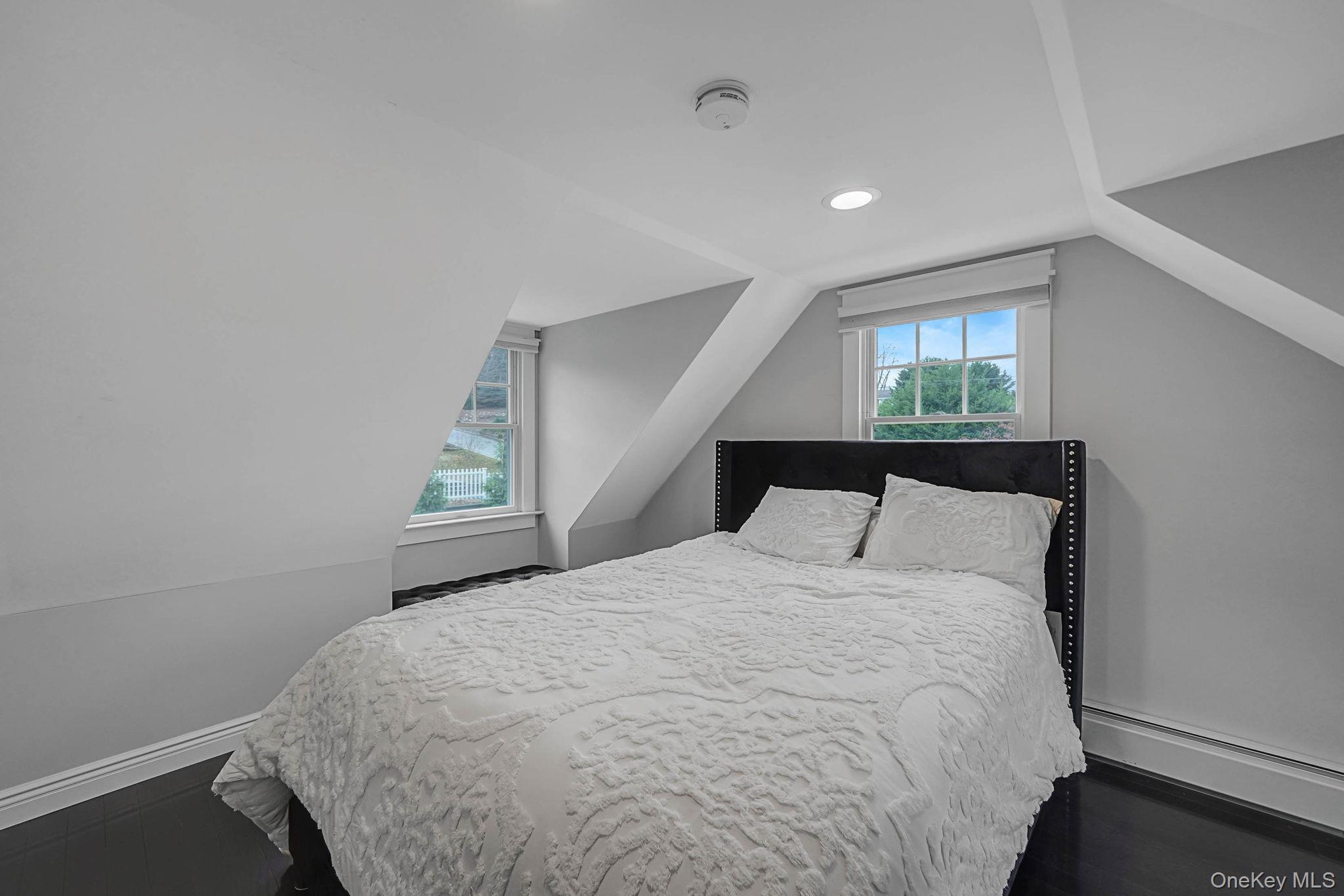 20 Tulip Road, Kings Park, NY 11754