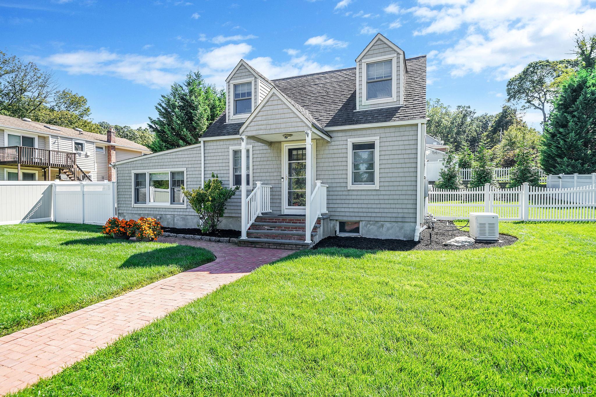 20 Tulip Rd., Kings Park, NY 11754