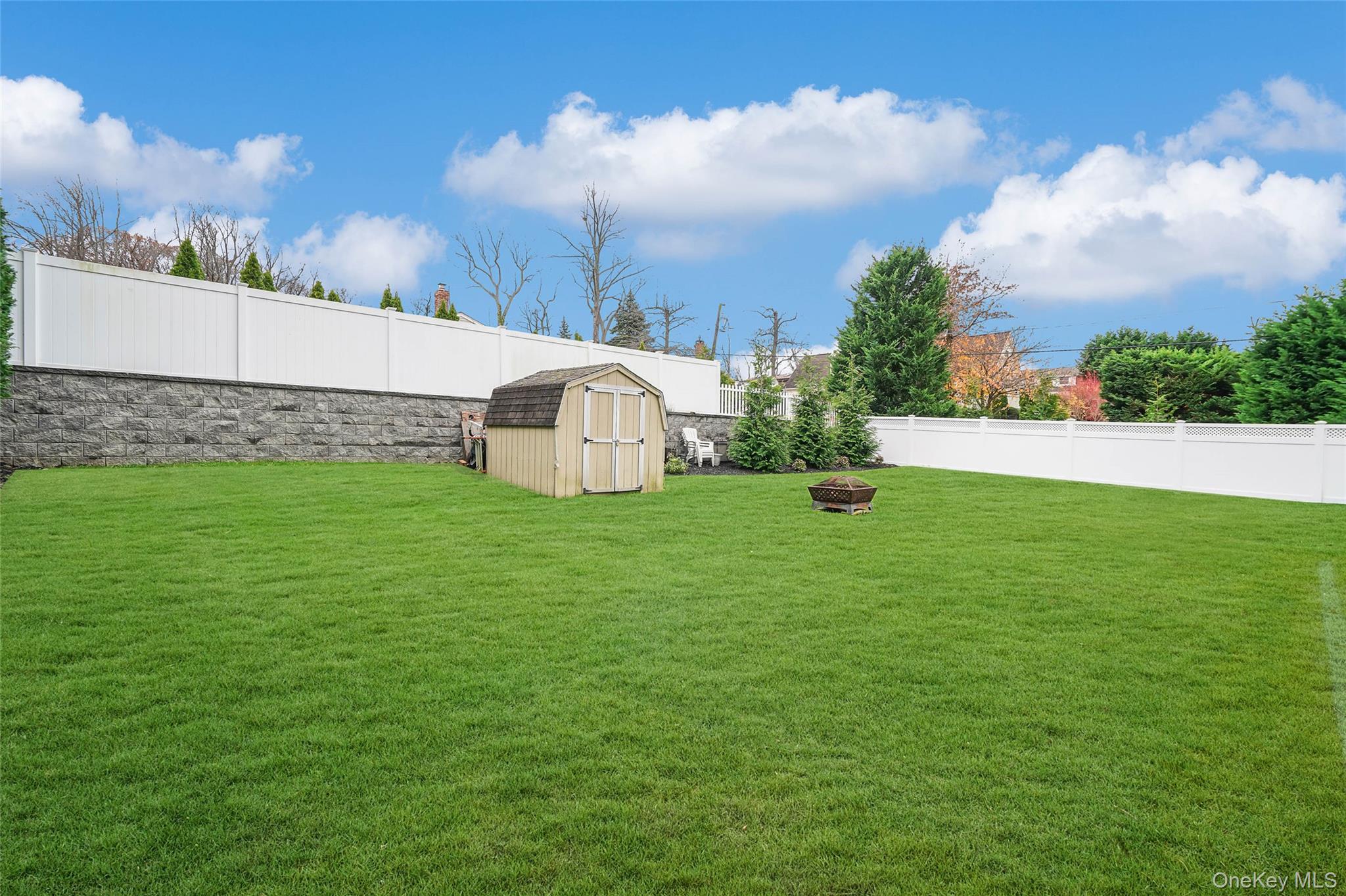 20 Tulip Road, Kings Park, NY 11754