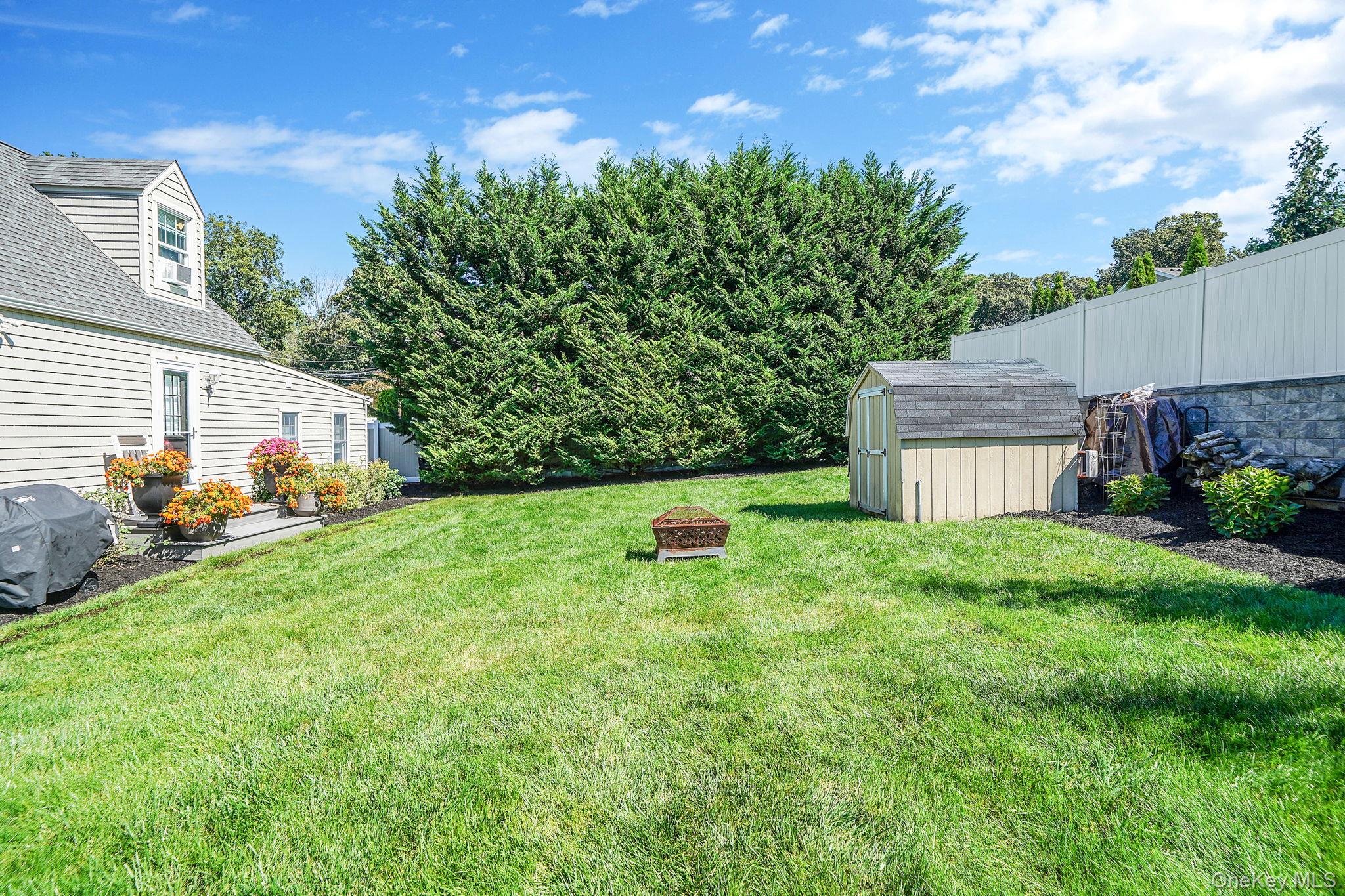 20 Tulip Road, Kings Park, NY 11754