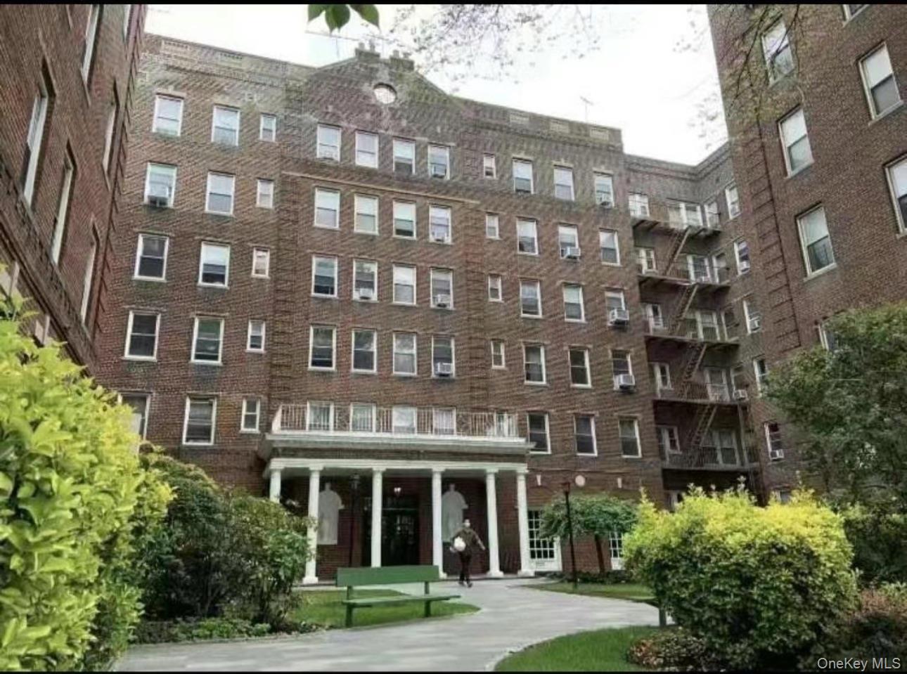 141-25 Northern Boulevard # B21, Flushing, NY 11354