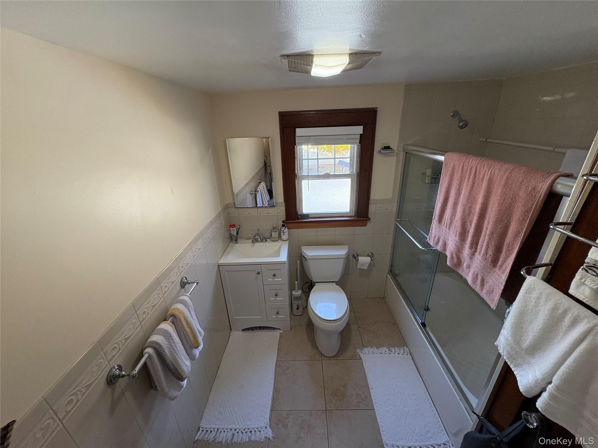 75 Brefni Street, Amityville, NY 11701