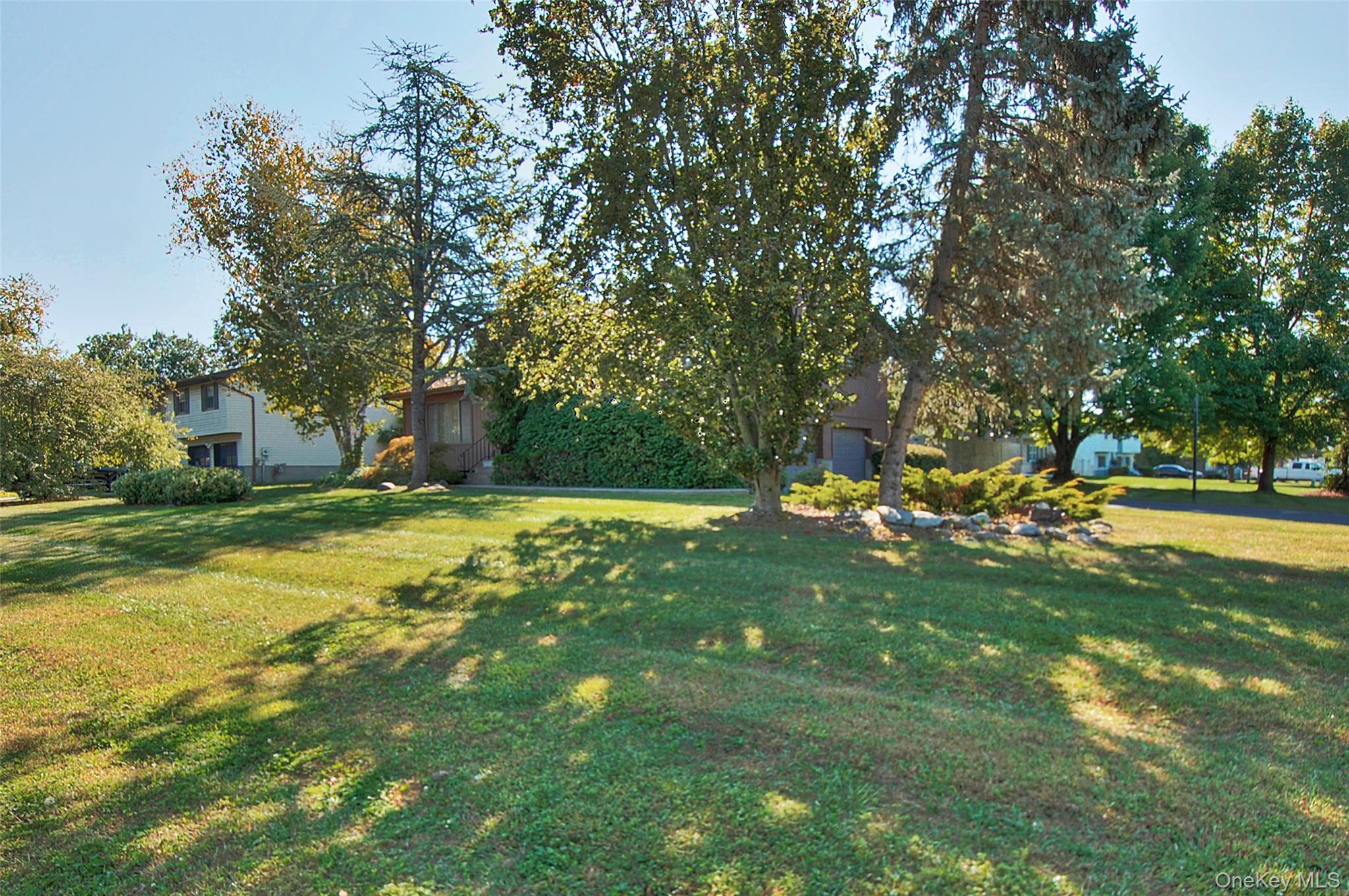 35 Guernsey Drive, New Windsor, NY 12553