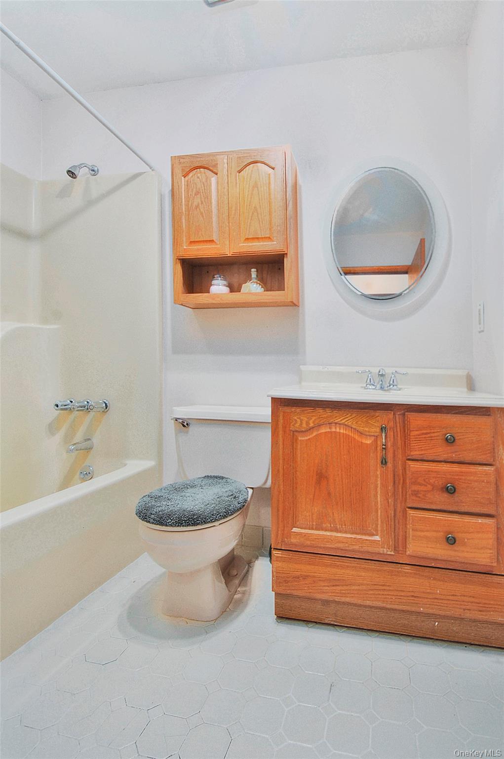 35 Guernsey Drive, New Windsor, NY 12553