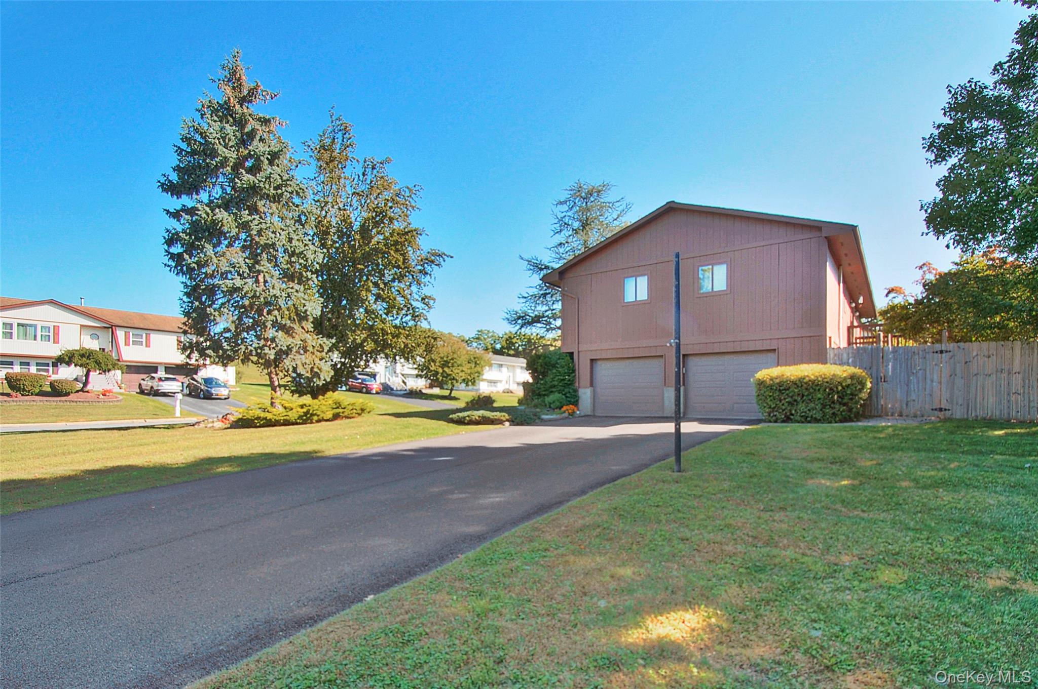 35 Guernsey Drive, New Windsor, NY 12553