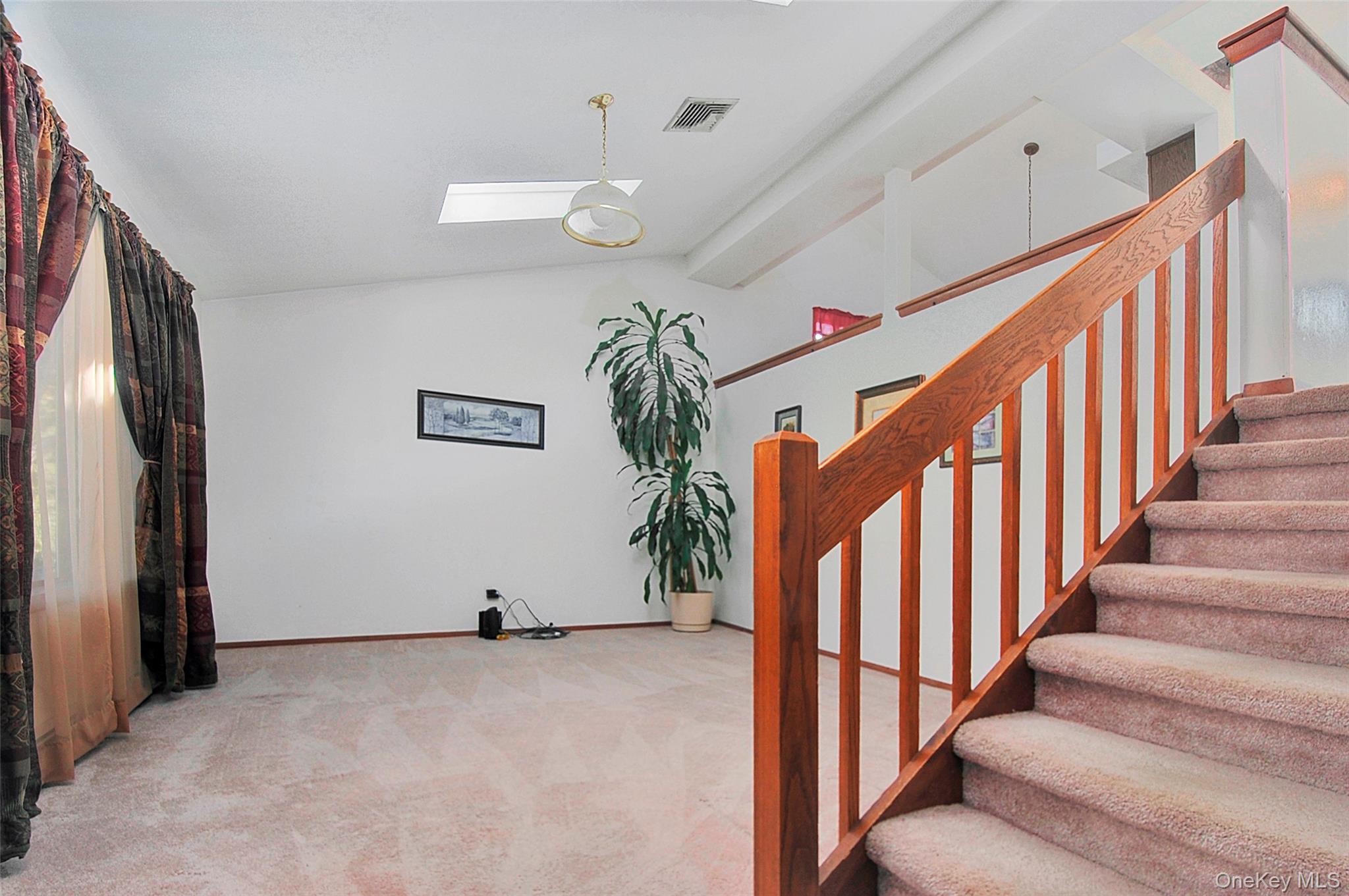 35 Guernsey Drive, New Windsor, NY 12553