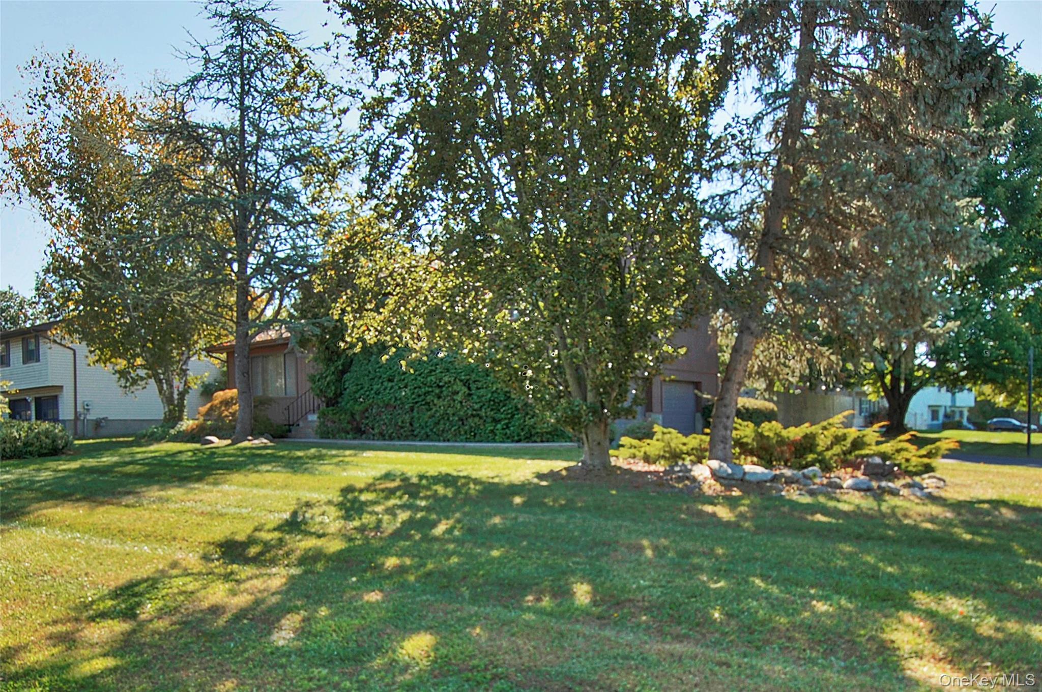 35 Guernsey Drive, New Windsor, NY 12553