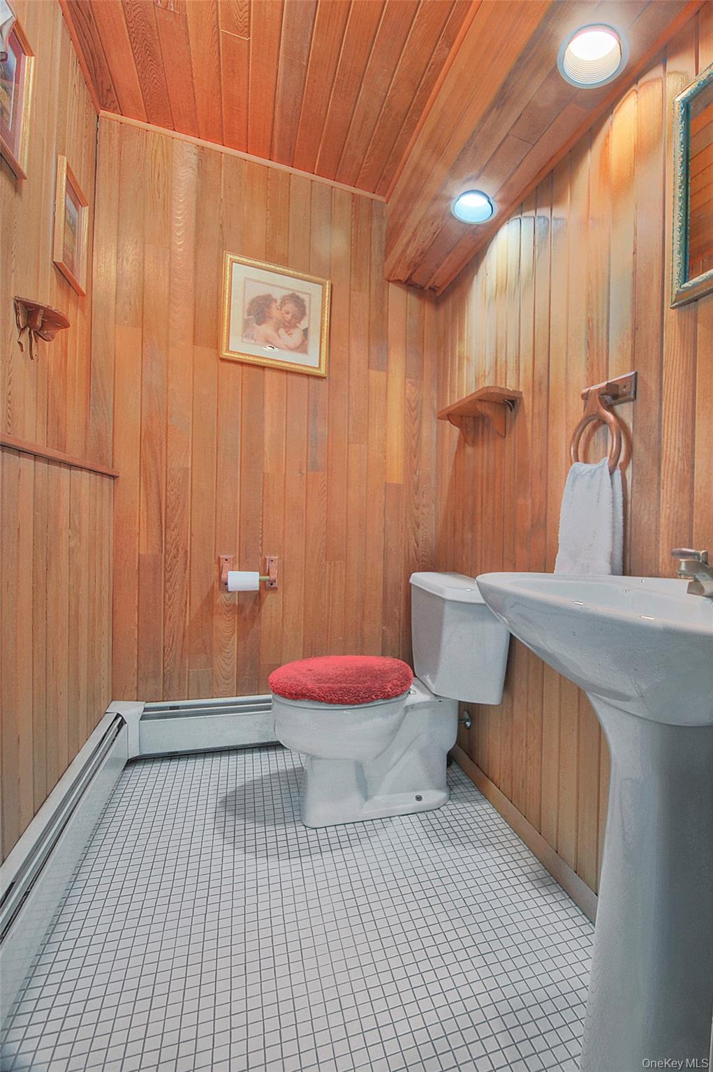 35 Guernsey Drive, New Windsor, NY 12553