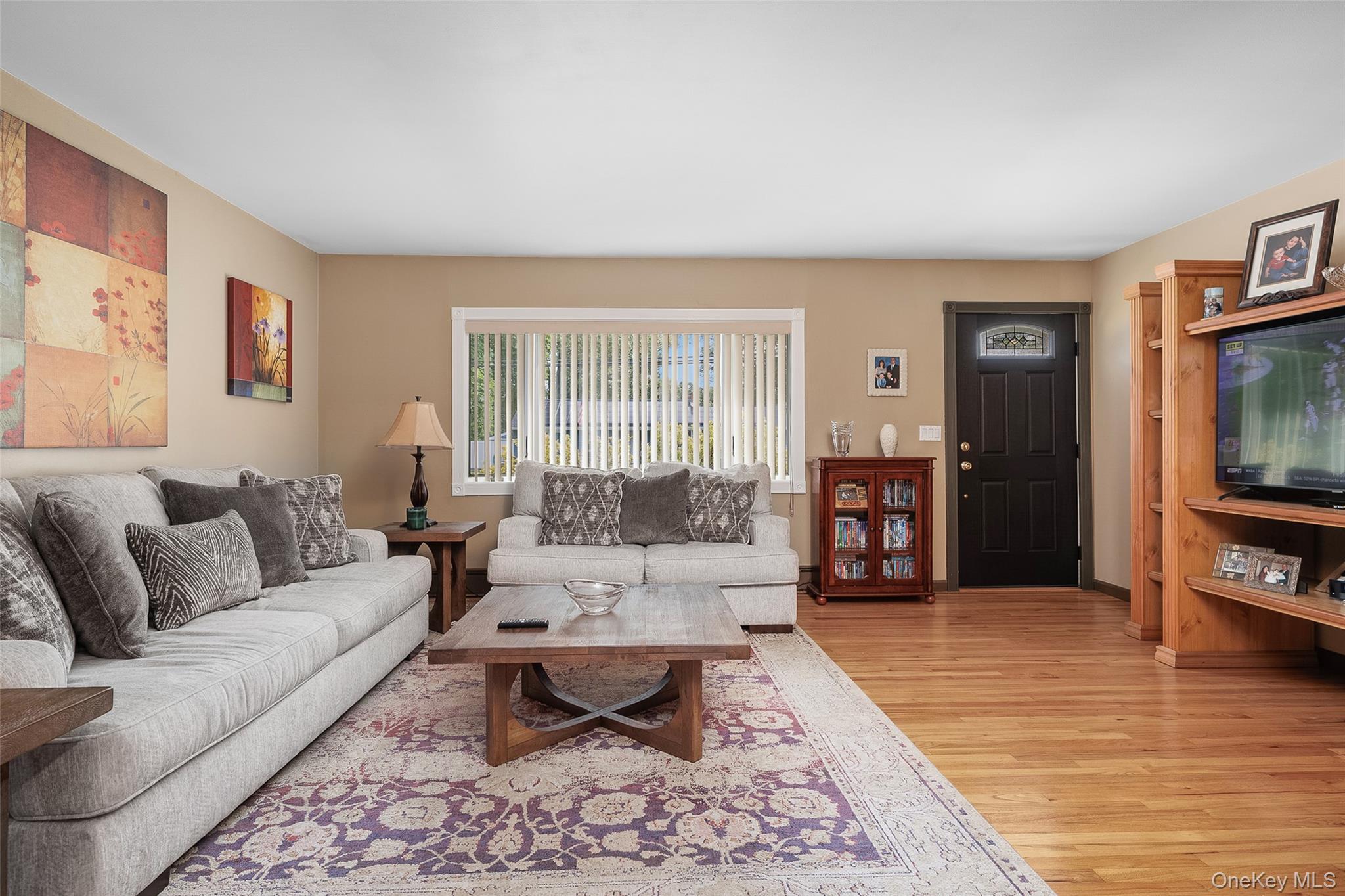 44 Juniper Avenue, Ronkonkoma, NY 11779