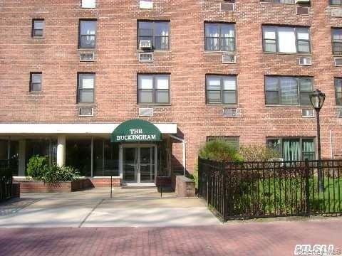 124 Smith Street # 1B, Freeport, NY 11520