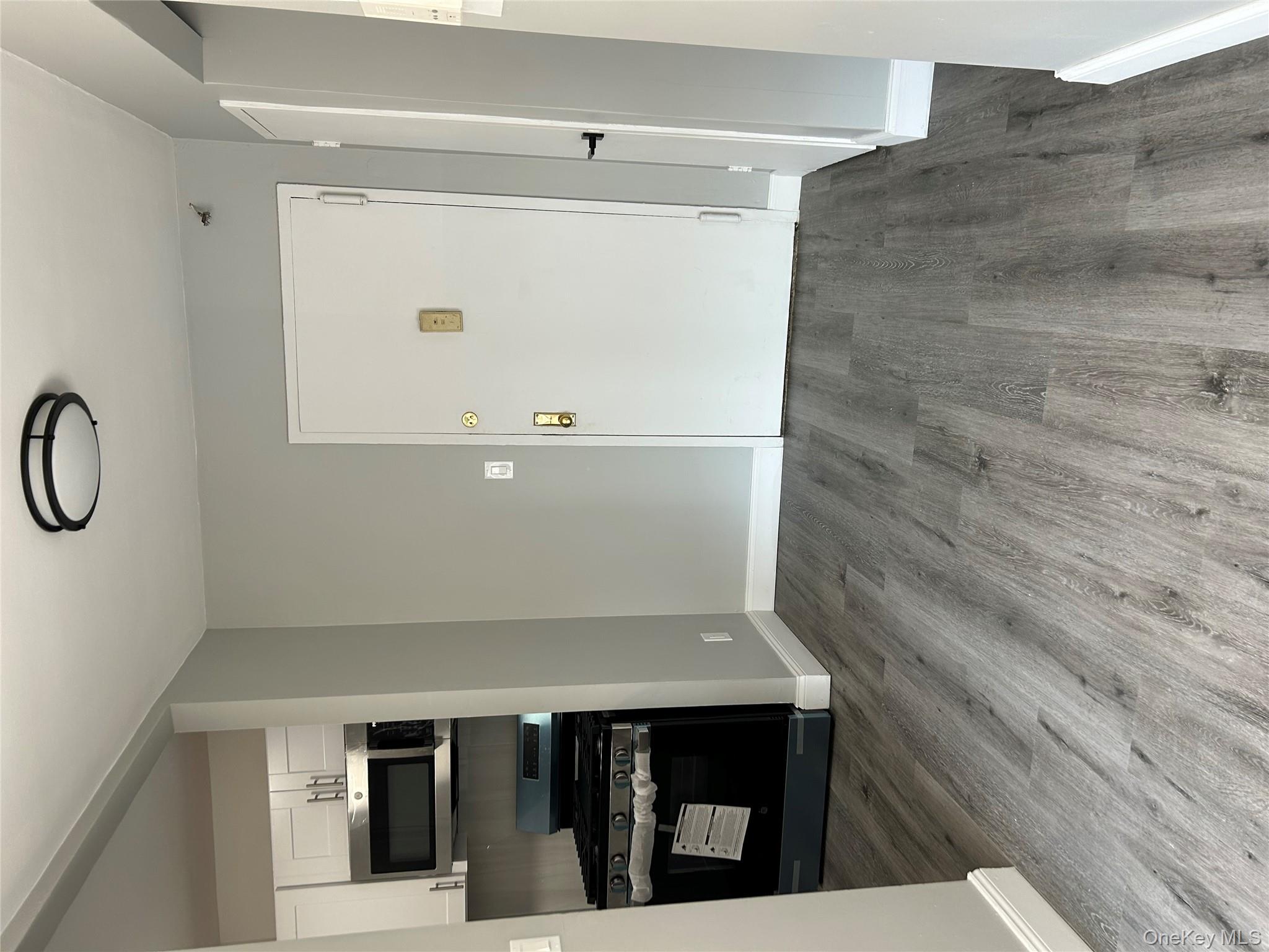 124 Smith Street # 1B, Freeport, NY 11520