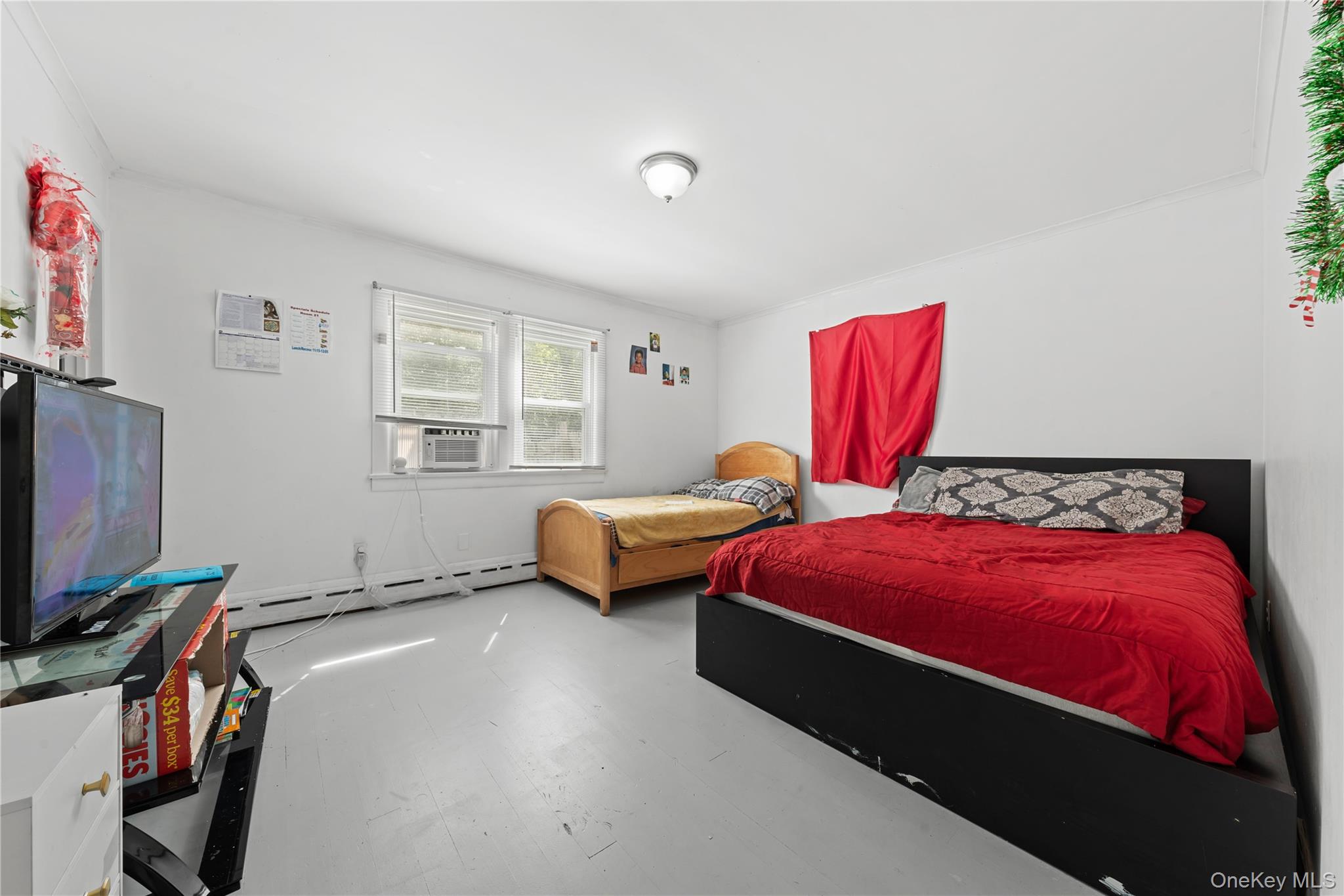 16 Edwards Avenue, Calverton, NY 11933