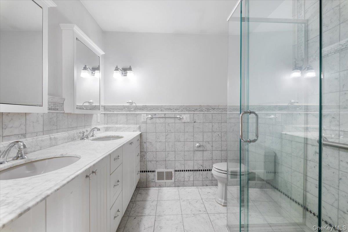 25 Park Drive, Putnam Valley, NY 10579