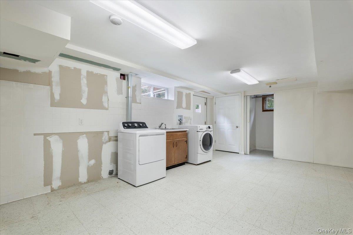 25 Park Drive, Putnam Valley, NY 10579