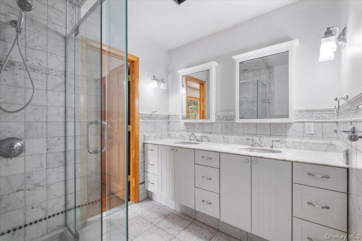 25 Park Drive, Putnam Valley, NY 10579