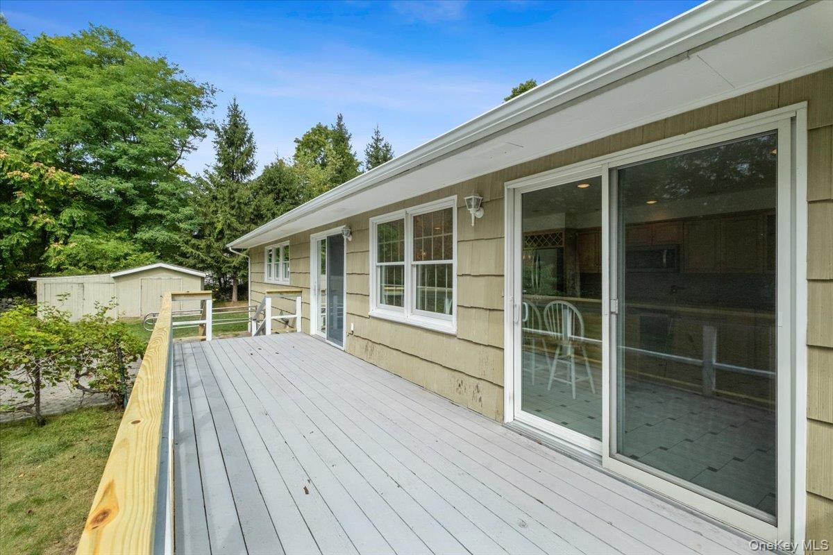 25 Park Drive, Putnam Valley, NY 10579