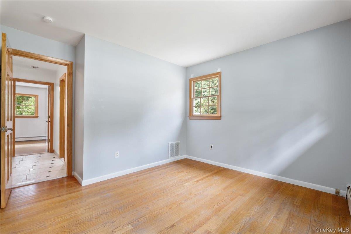 25 Park Drive, Putnam Valley, NY 10579